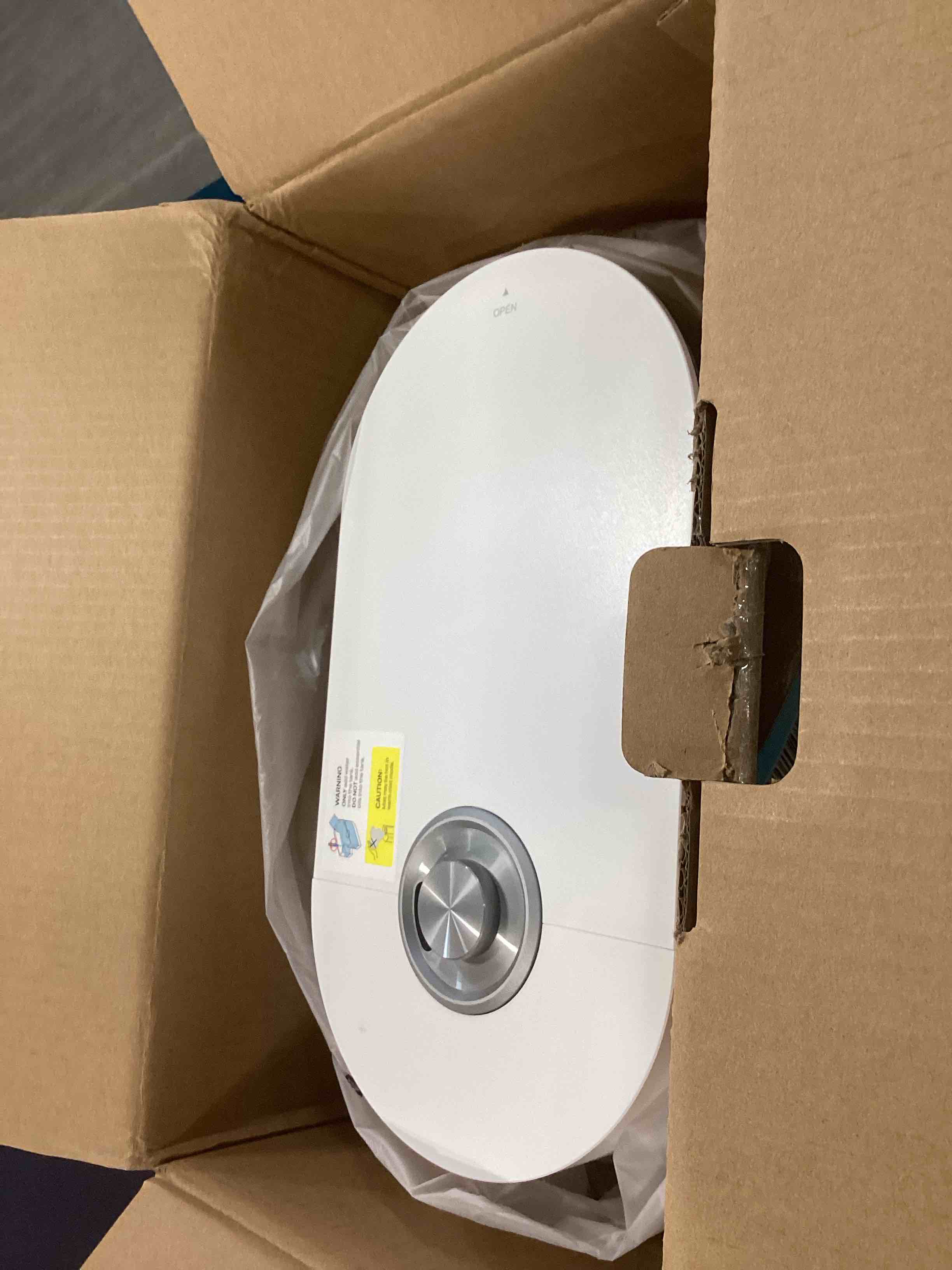 https://s3.amazonaws.com/lotting-images-prod/bidfta/PNK2039247_1741795905697.jpeg