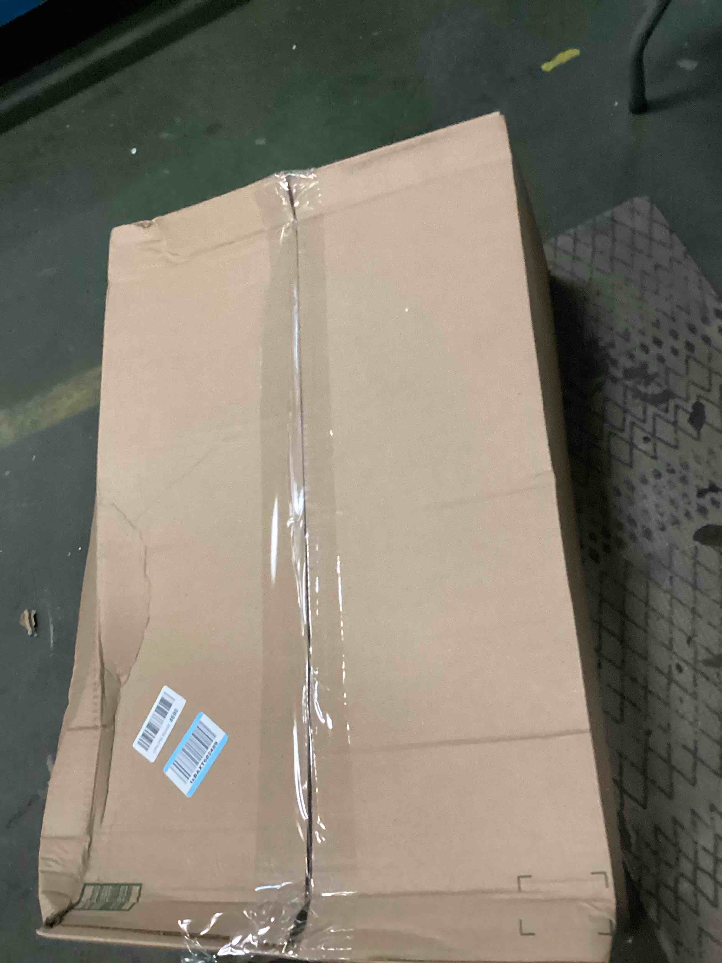 https://s3.amazonaws.com/lotting-images-prod/bidfta/PNK2039319_1741869388788.jpeg