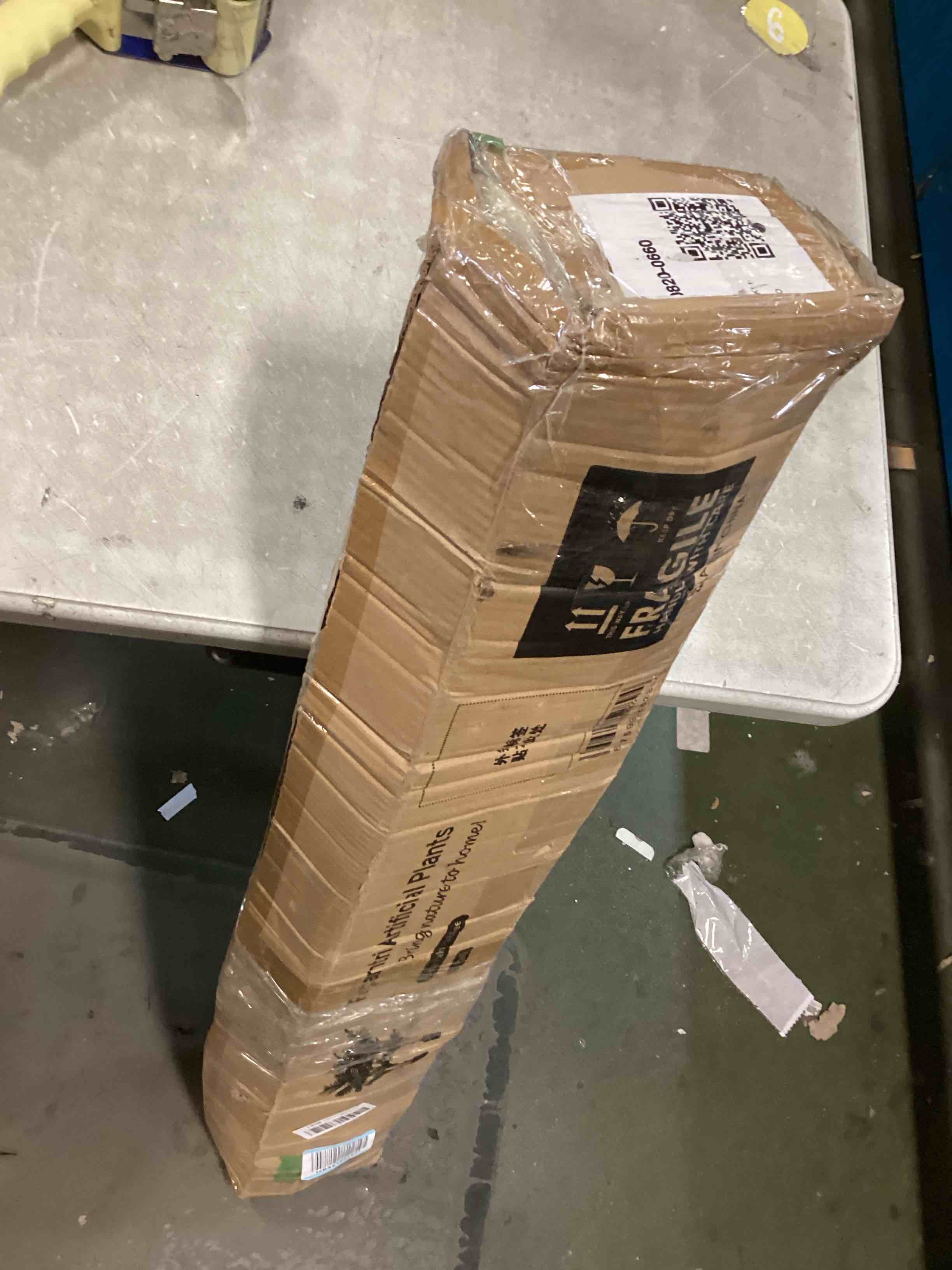 https://s3.amazonaws.com/lotting-images-prod/bidfta/PNK2039740_1741980629447.jpeg