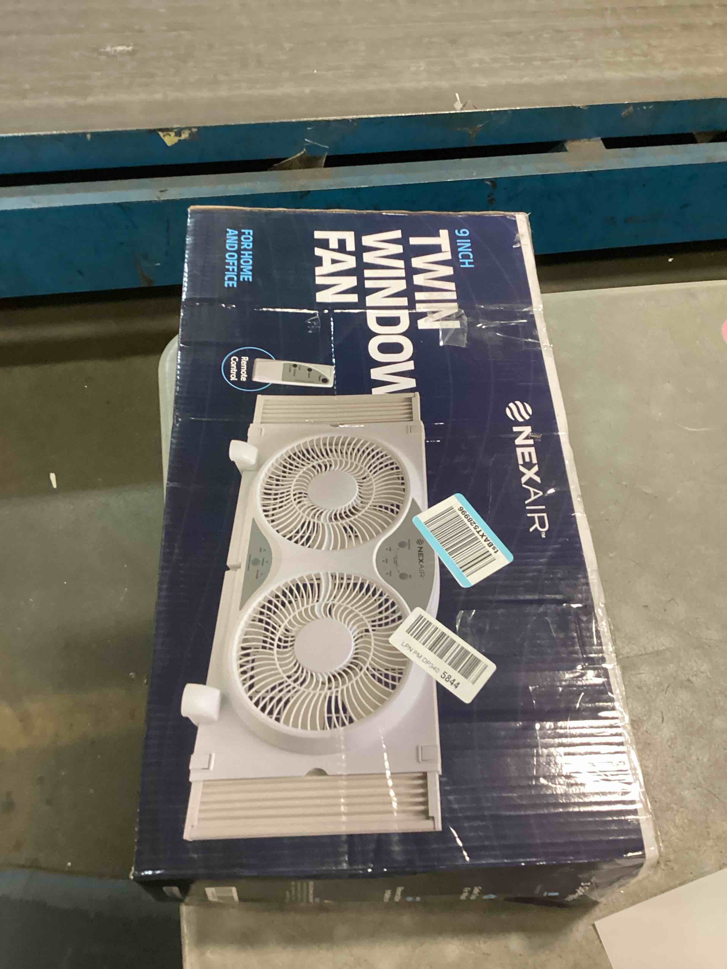 https://s3.amazonaws.com/lotting-images-prod/bidfta/PNK2039781_1742215119560.jpeg