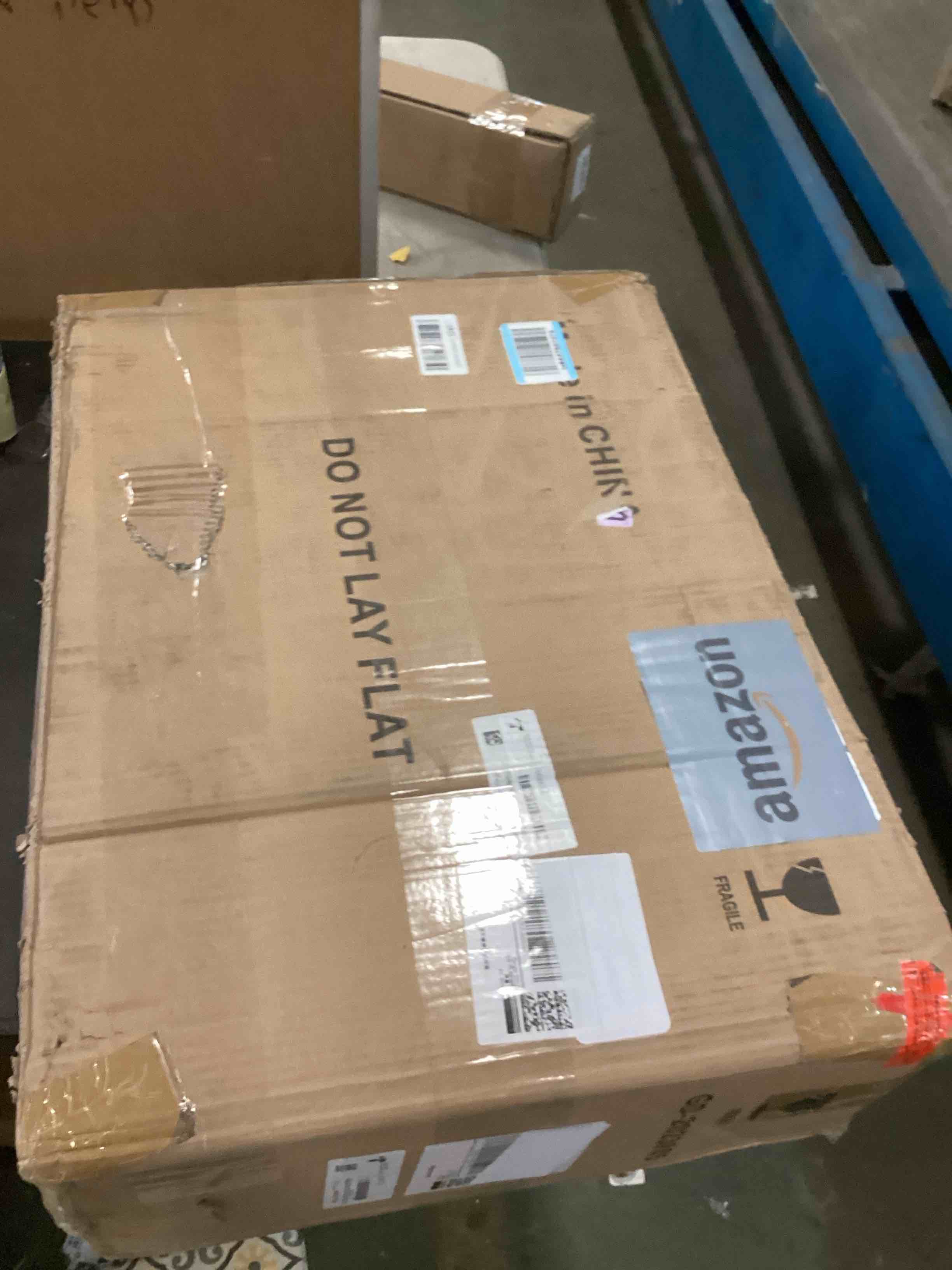 https://s3.amazonaws.com/lotting-images-prod/bidfta/PNK2040320_1742320357907.jpeg