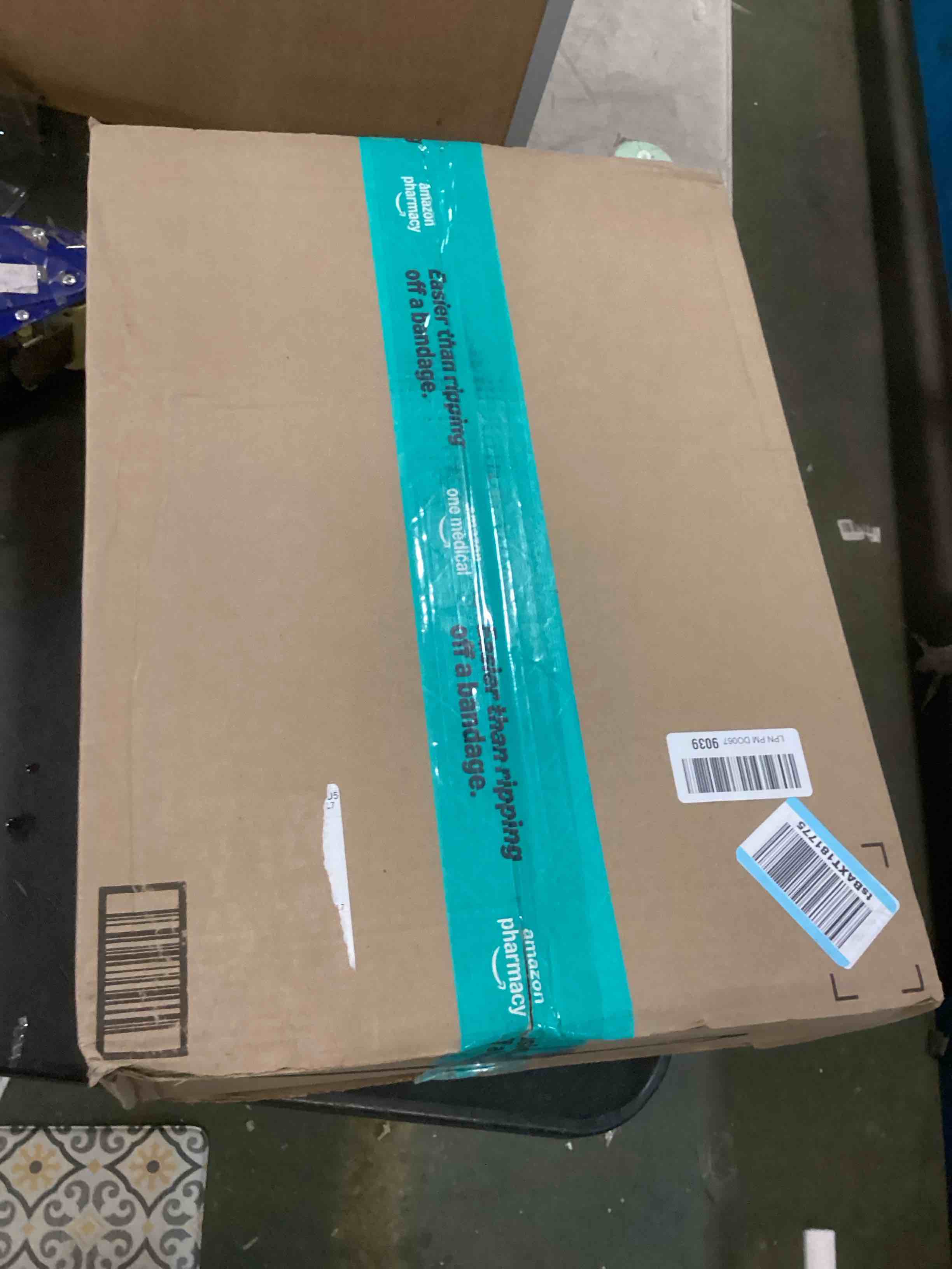 https://s3.amazonaws.com/lotting-images-prod/bidfta/PNK2040345_1742323190669.jpeg