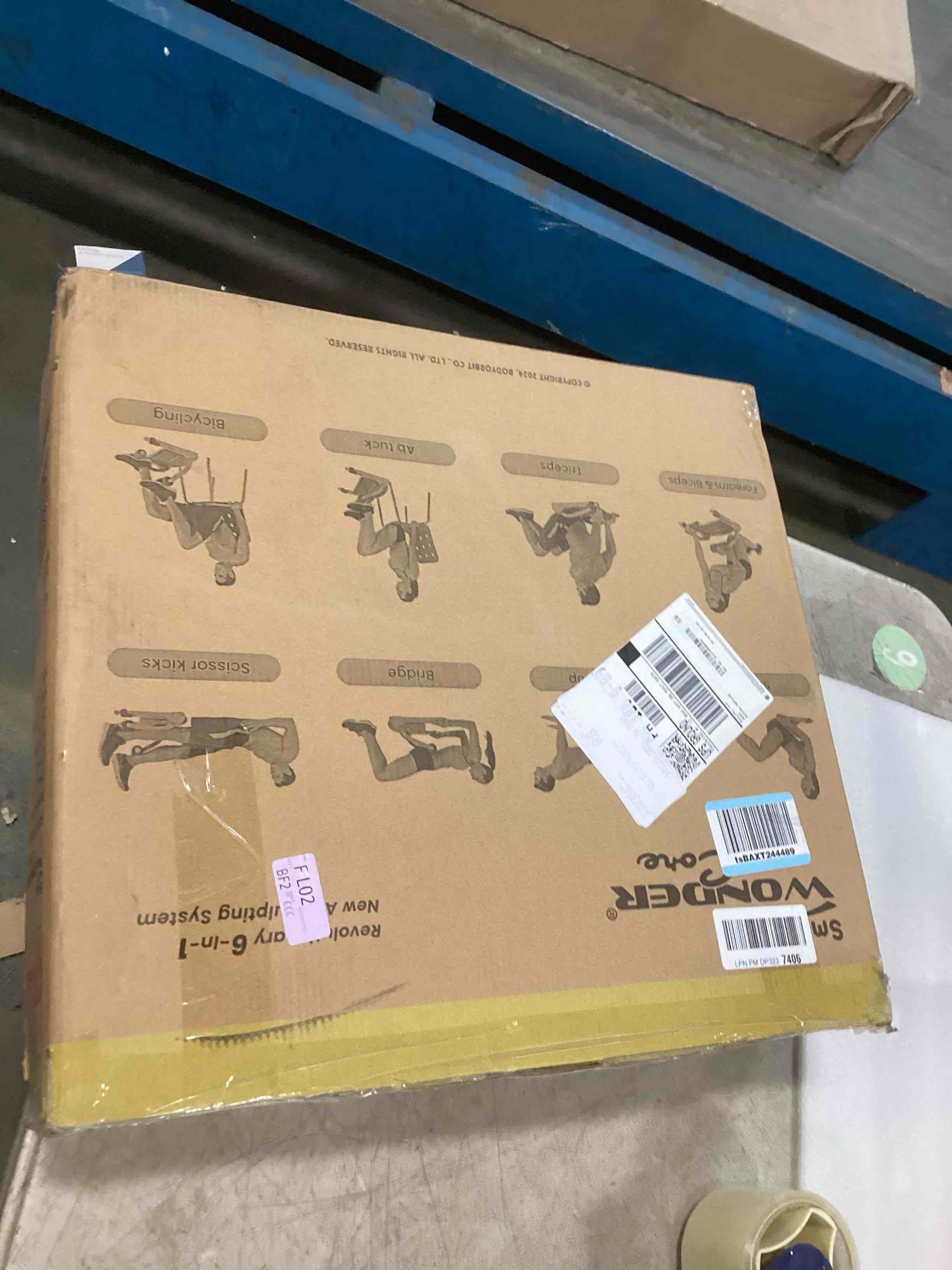 https://s3.amazonaws.com/lotting-images-prod/bidfta/PNK2040470_1742394624140.jpeg