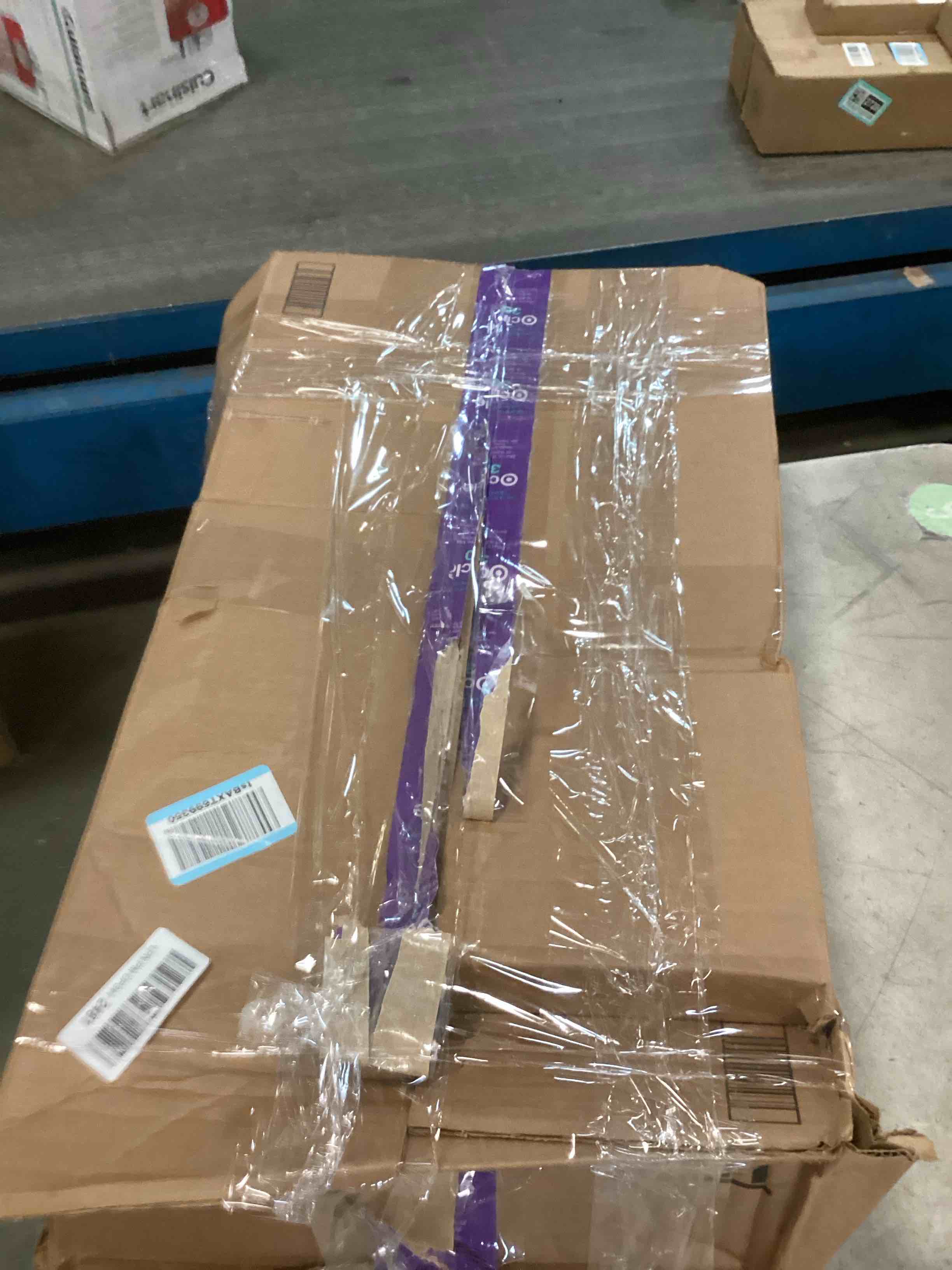 https://s3.amazonaws.com/lotting-images-prod/bidfta/PNK2040617_1742414029337.jpeg