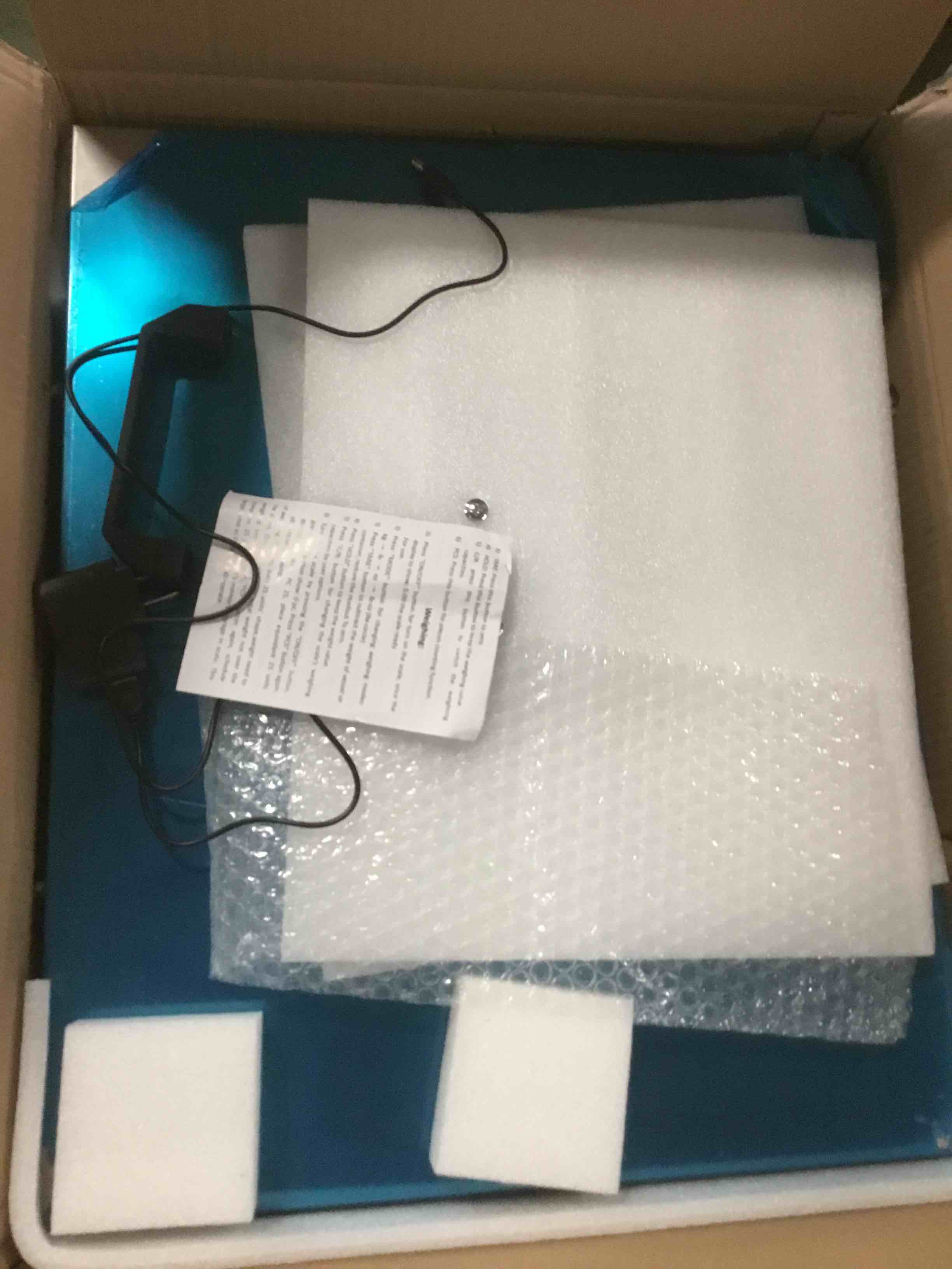 https://s3.amazonaws.com/lotting-images-prod/bidfta/PNK2041041_1741280146527.jpeg