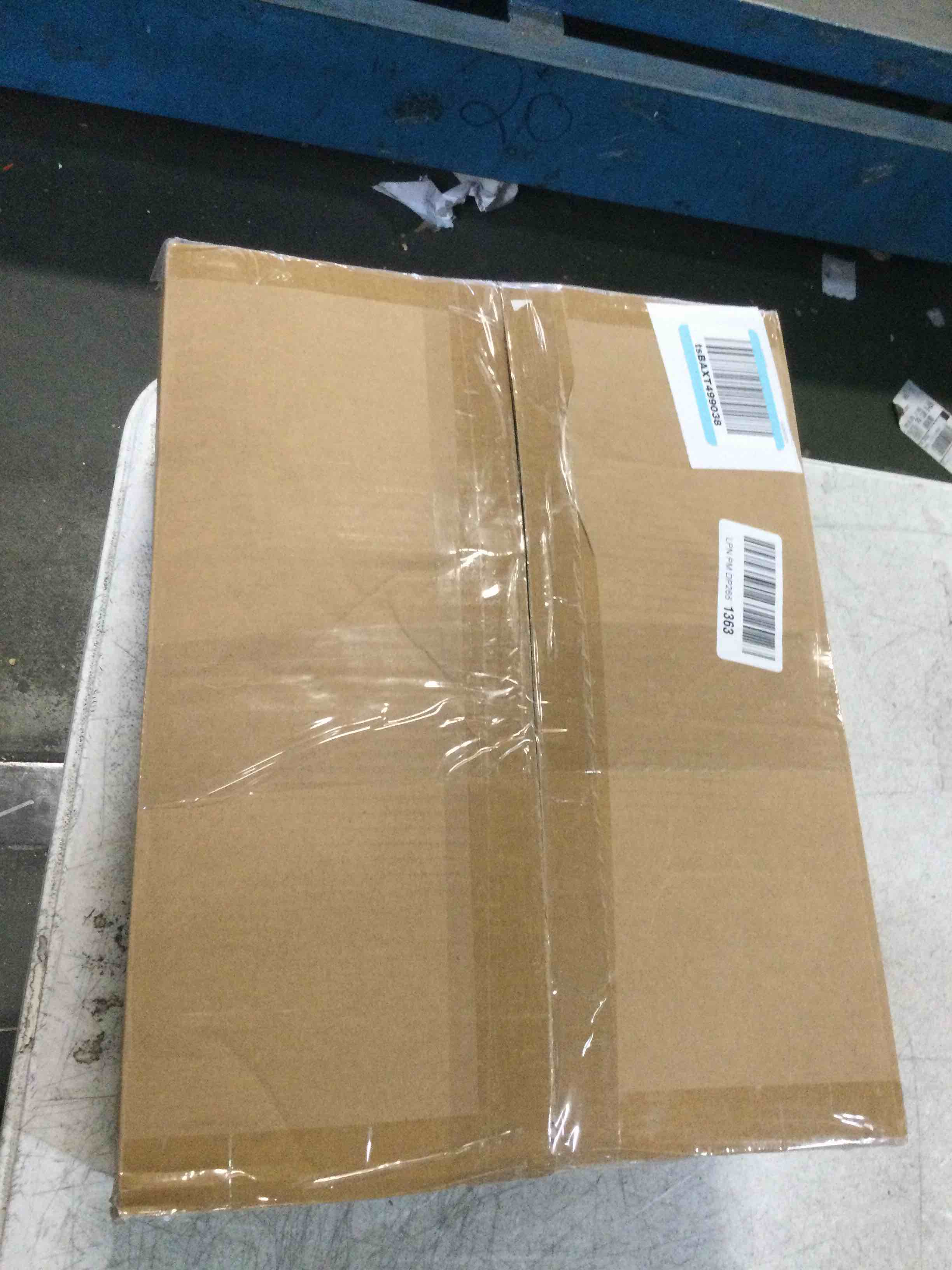 https://s3.amazonaws.com/lotting-images-prod/bidfta/PNK2043428_1742844519496.jpeg