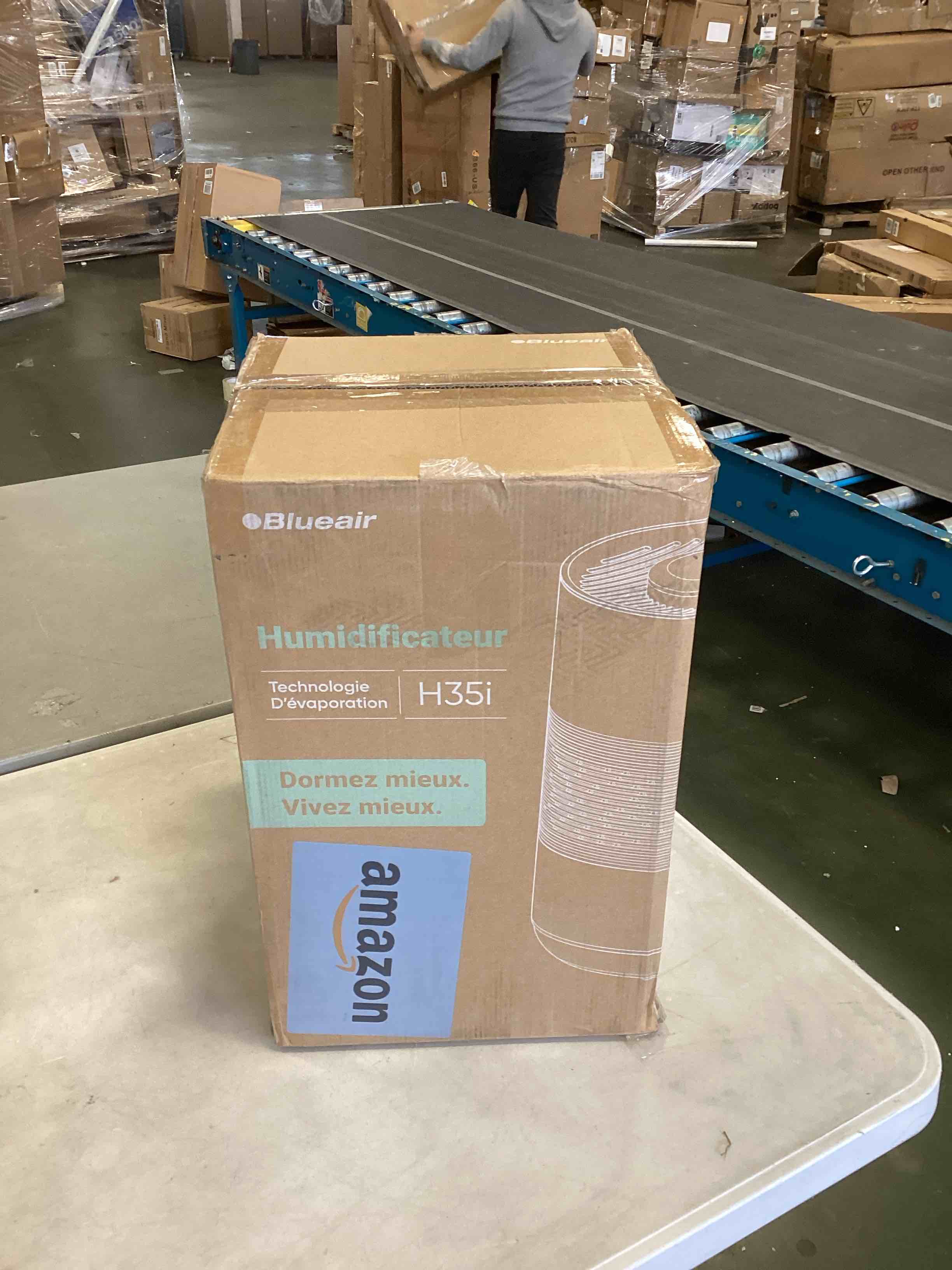 https://s3.amazonaws.com/lotting-images-prod/bidfta/PNK2044308_1740069828231.jpeg