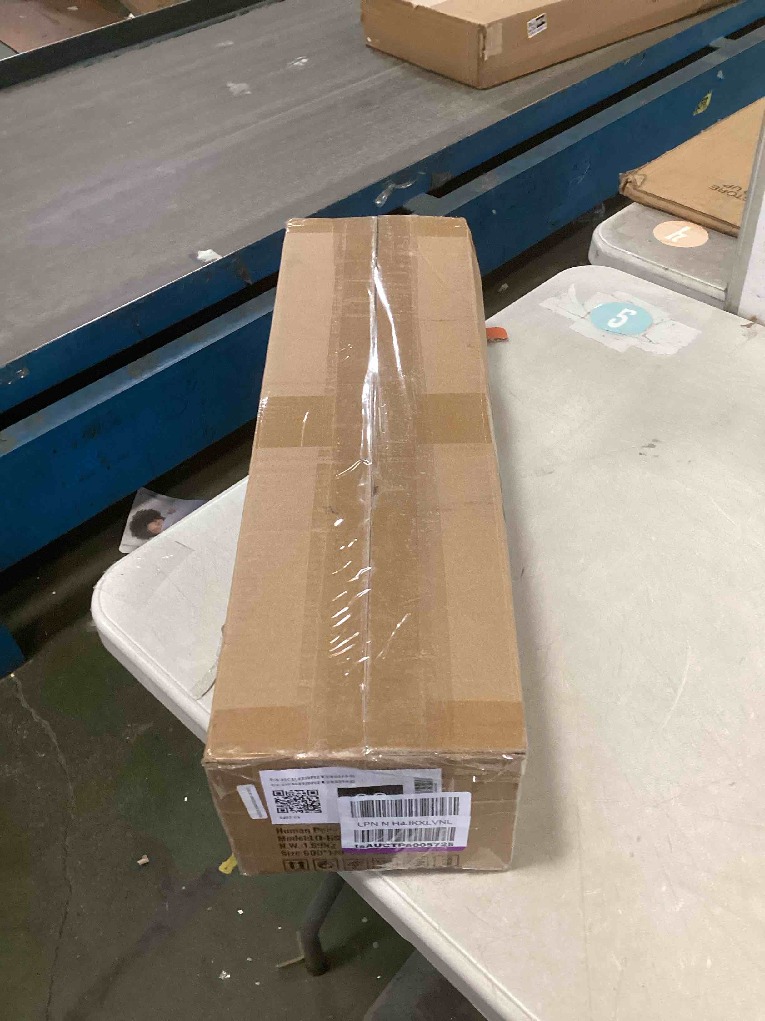 https://s3.amazonaws.com/lotting-images-prod/bidfta/PNK2045248_1740596733615.jpeg