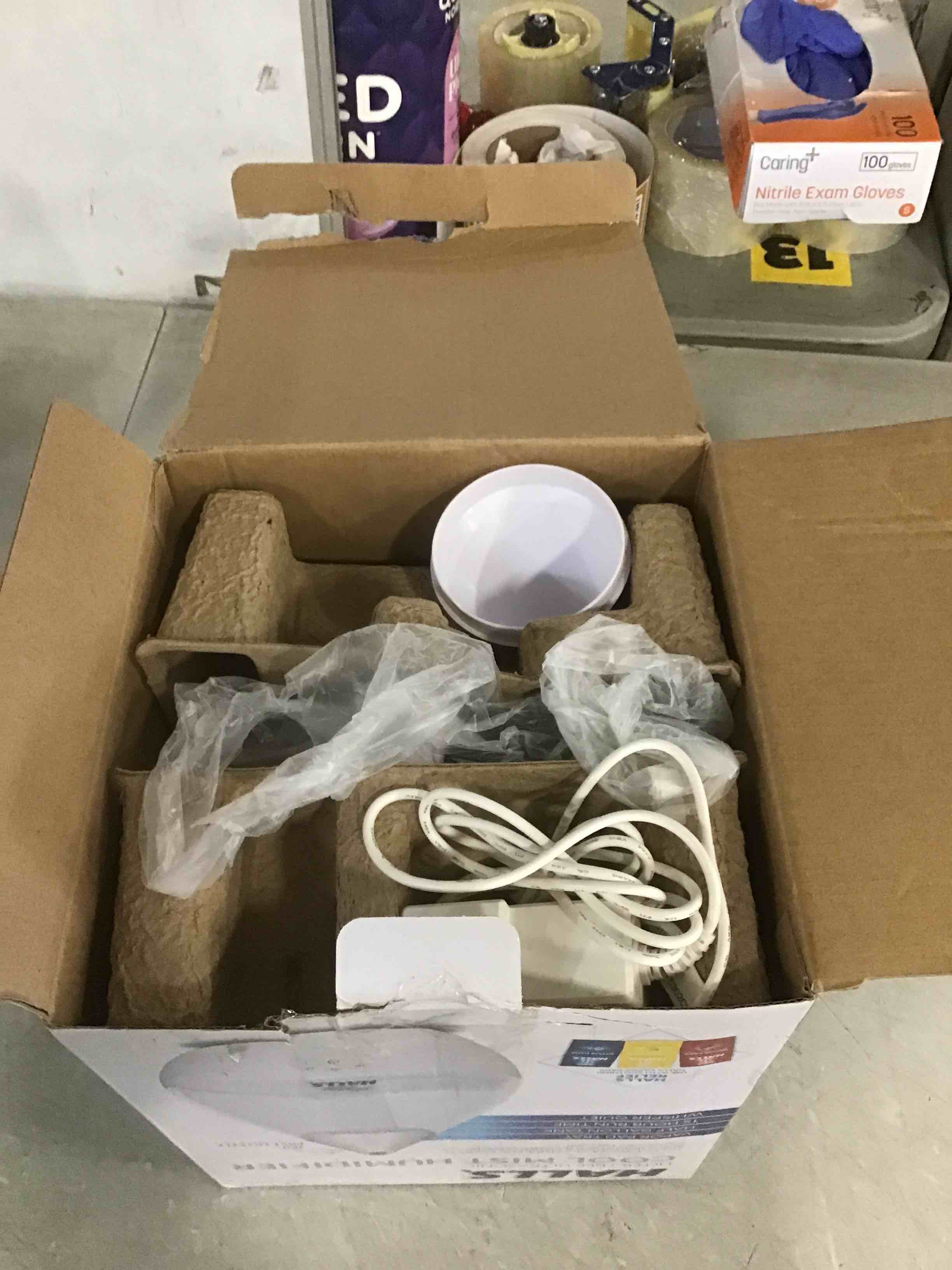 https://s3.amazonaws.com/lotting-images-prod/bidfta/PNK2045910_1741030337224.jpeg