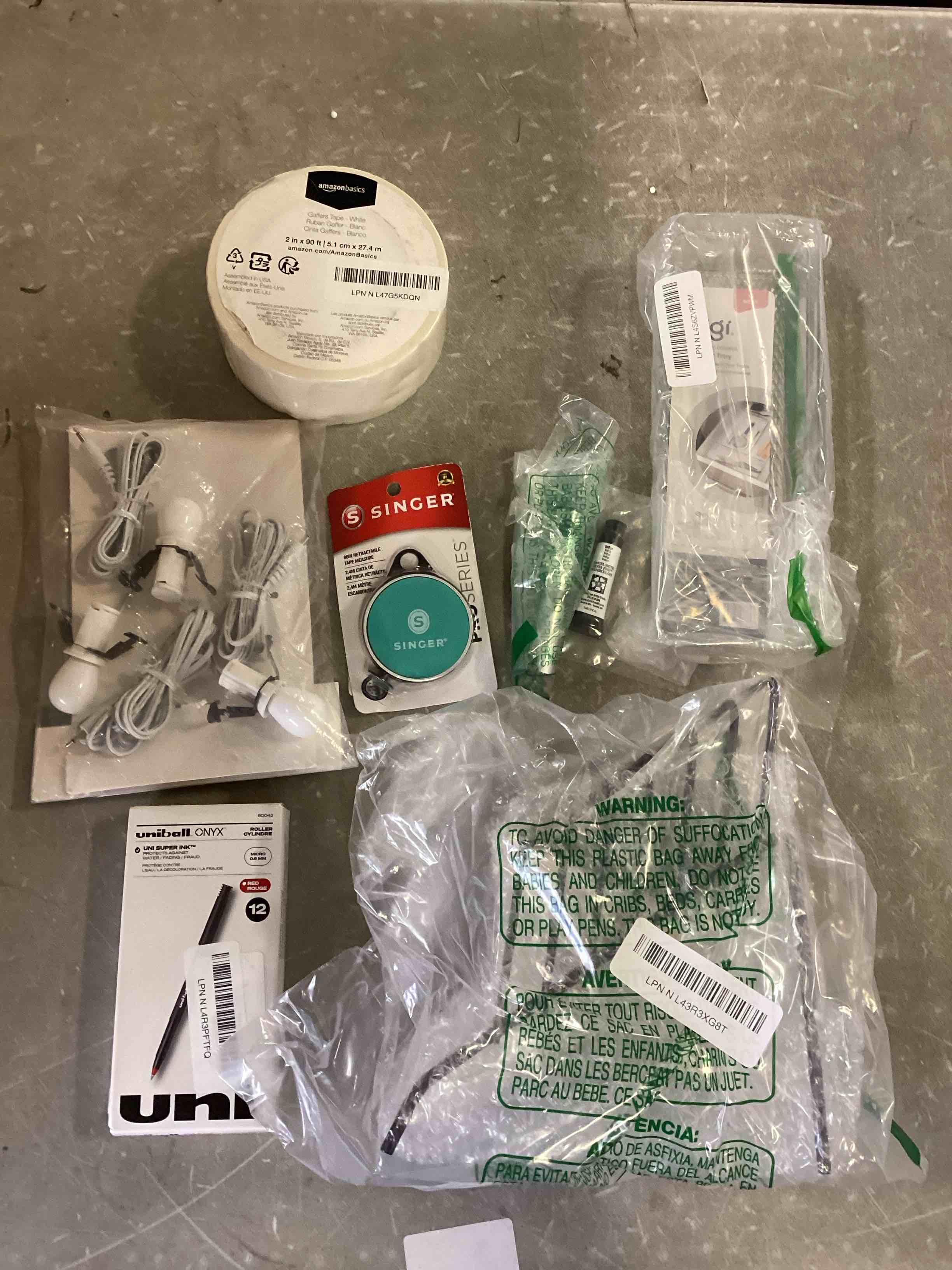 https://s3.amazonaws.com/lotting-images-prod/bidfta/PNK2048702_1741804464657.jpeg