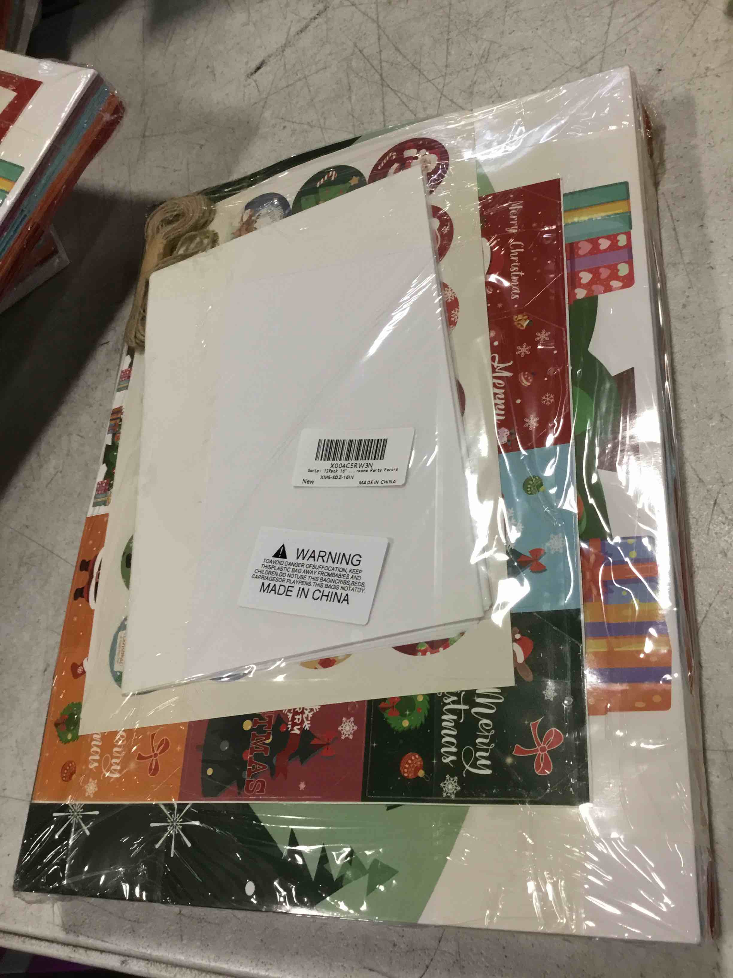 https://s3.amazonaws.com/lotting-images-prod/bidfta/PNK2051954_1741203704480.jpeg