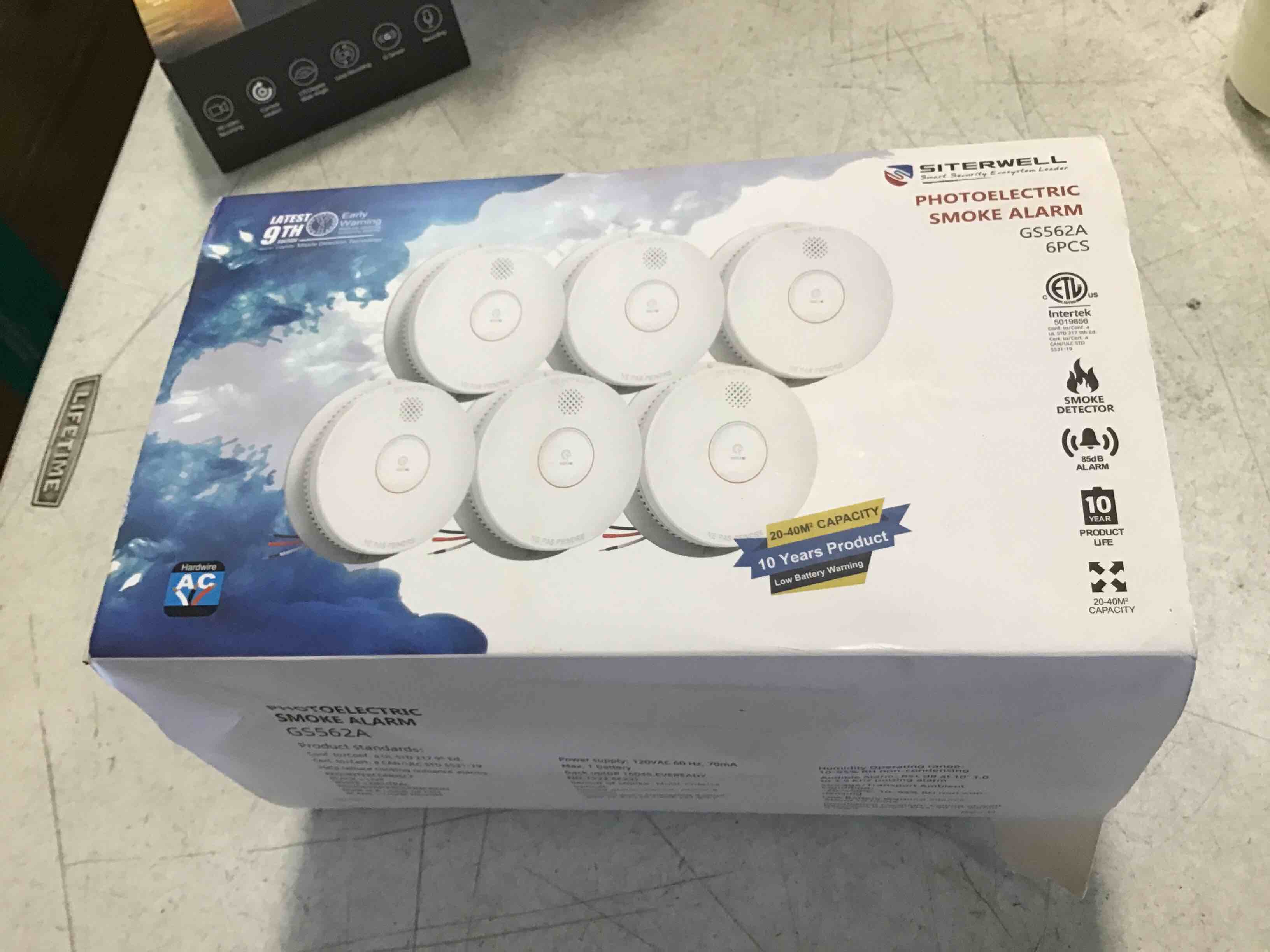 https://s3.amazonaws.com/lotting-images-prod/bidfta/PNK2052863_1741893543885.jpeg