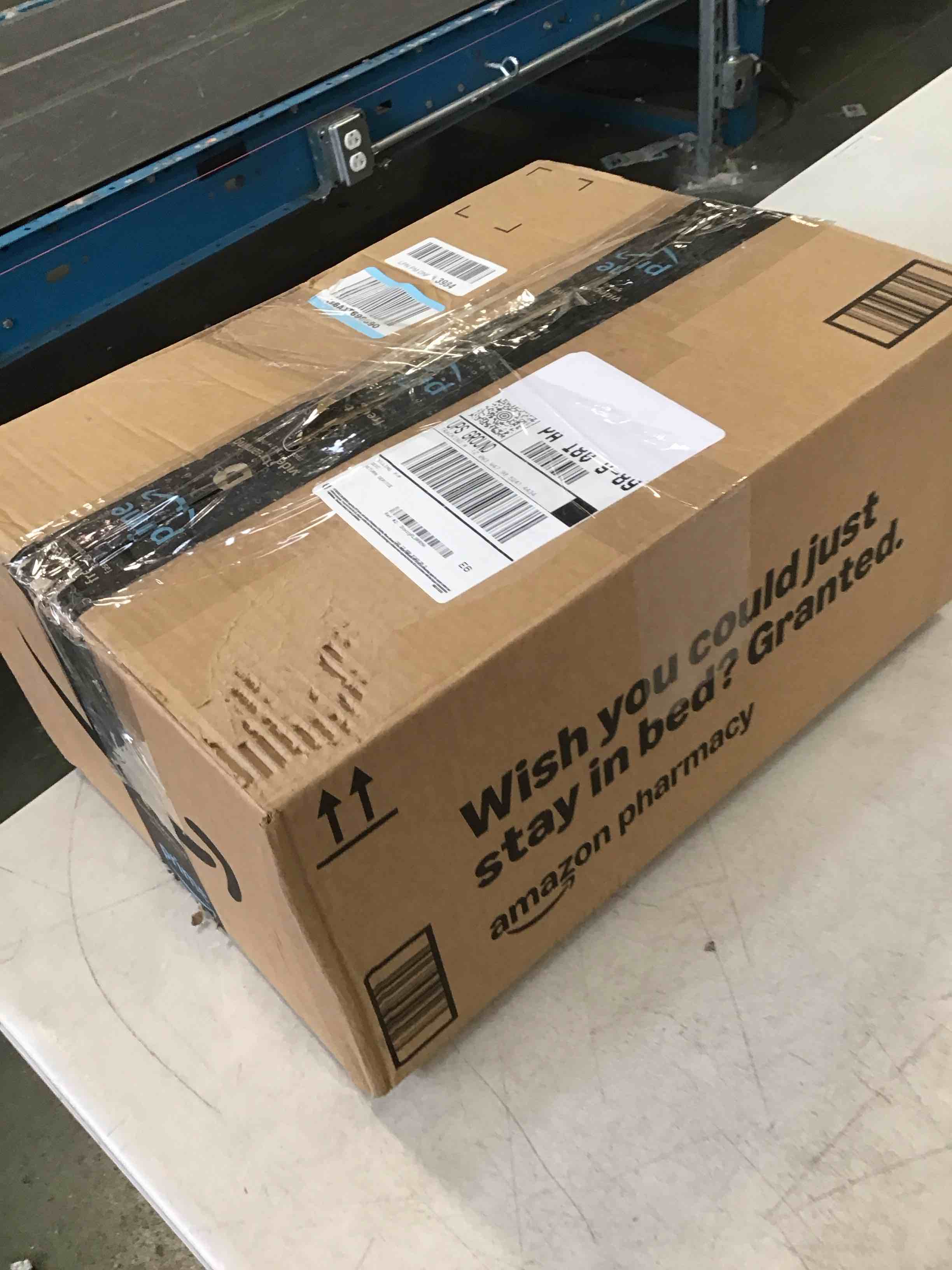 https://s3.amazonaws.com/lotting-images-prod/bidfta/PNK2053898_1740404479915.jpeg