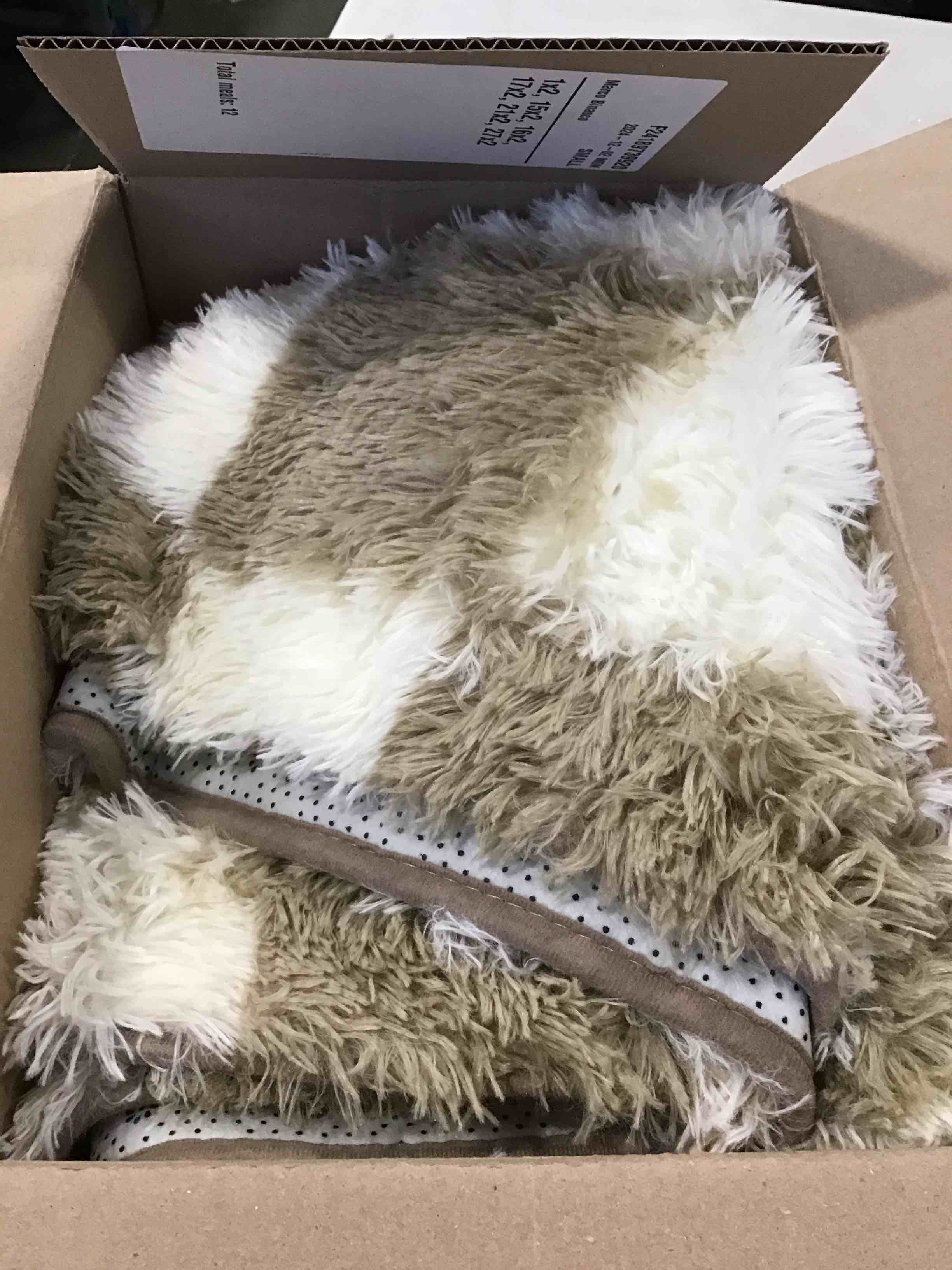 https://s3.amazonaws.com/lotting-images-prod/bidfta/PNK2054384_1740663820948.jpeg
