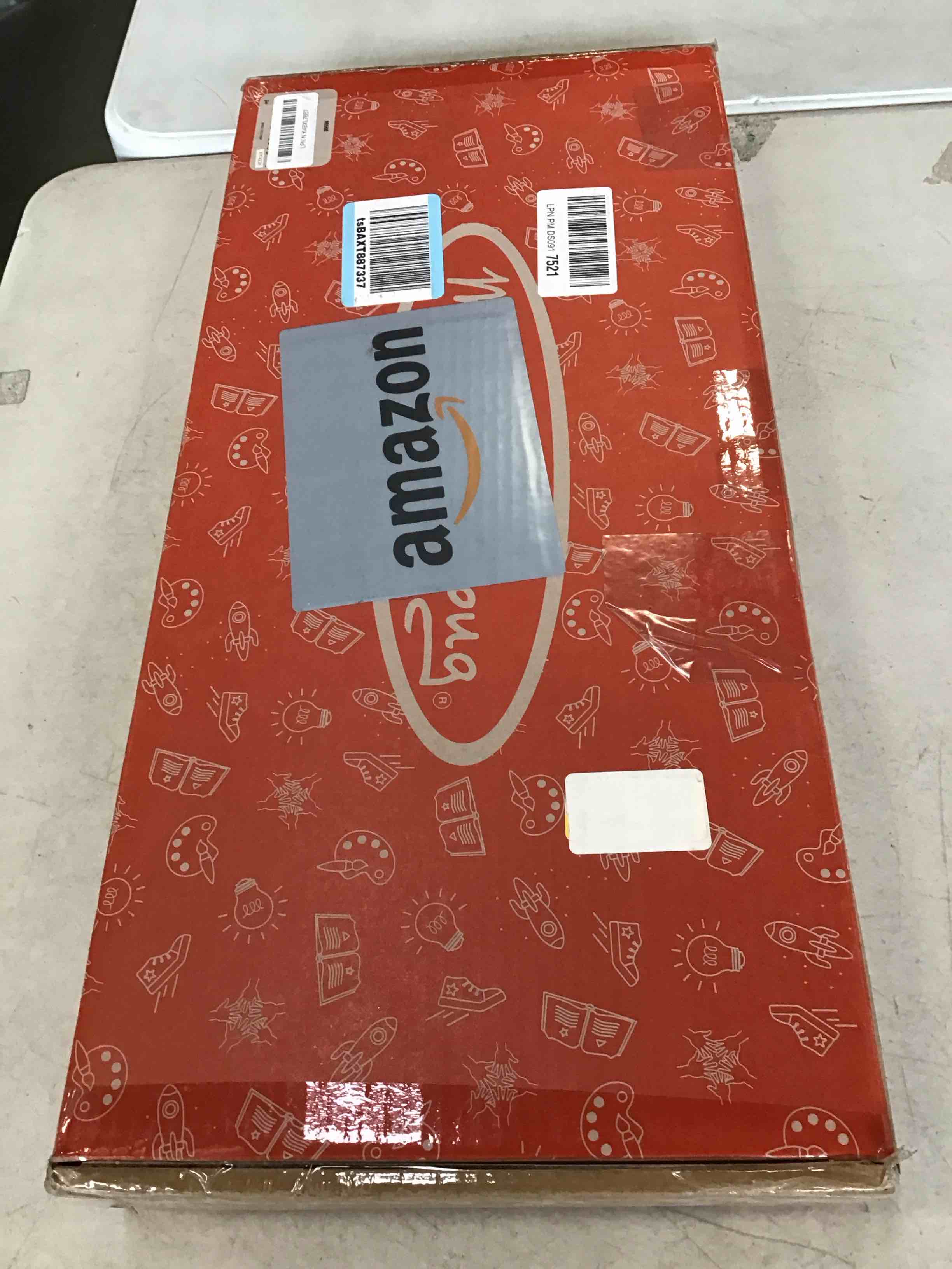 https://s3.amazonaws.com/lotting-images-prod/bidfta/PNK2054465_1740679571706.jpeg