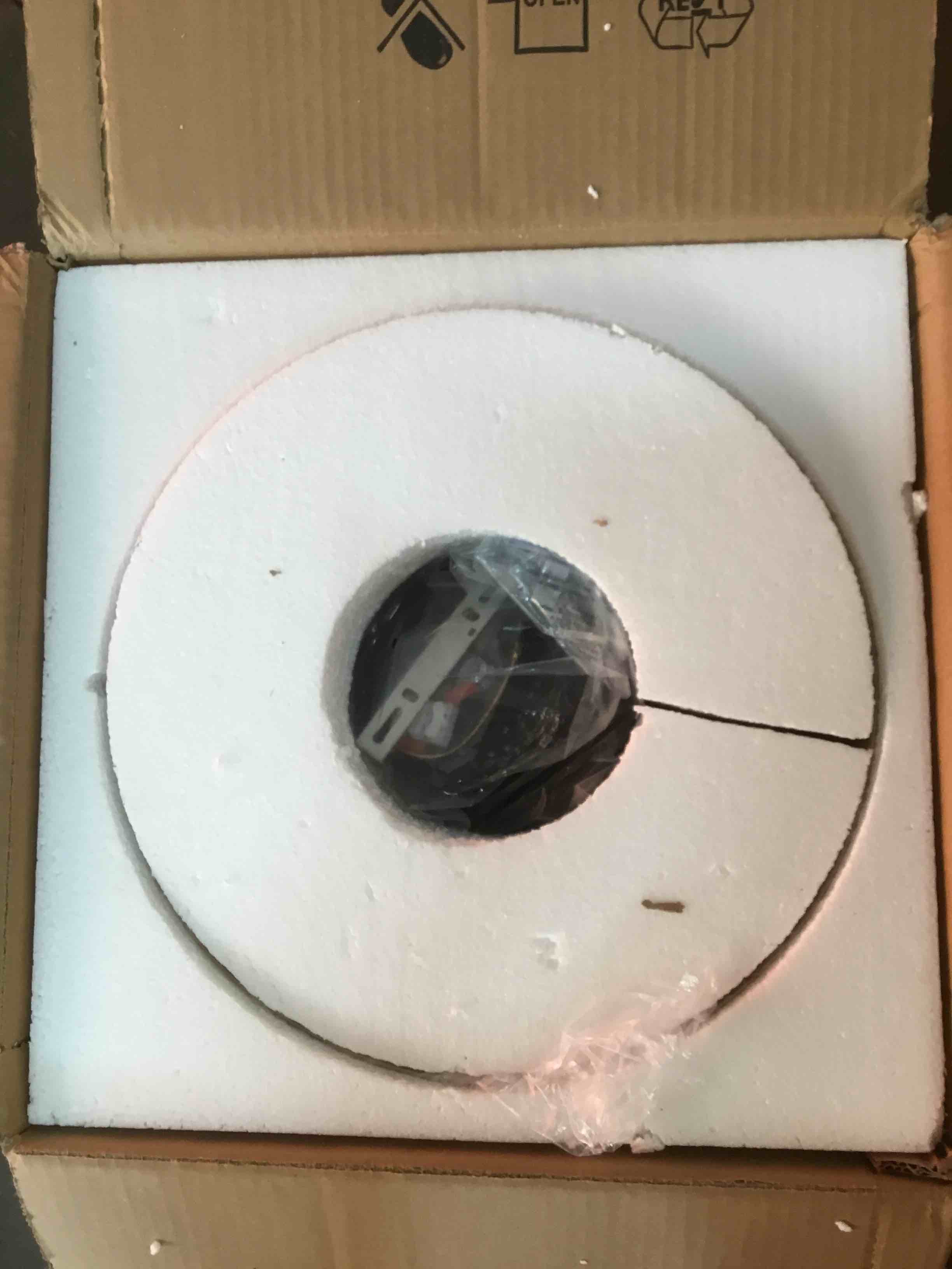 https://s3.amazonaws.com/lotting-images-prod/bidfta/PNK2054683_1741008572085.jpeg