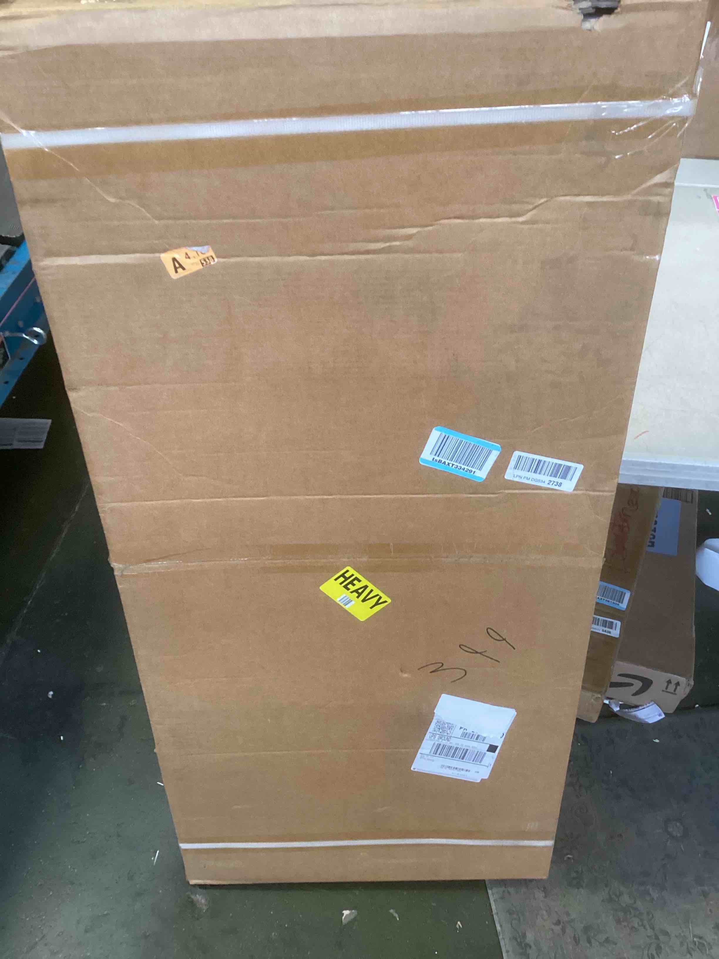 https://s3.amazonaws.com/lotting-images-prod/bidfta/PNK2055258_1741203759113.jpeg