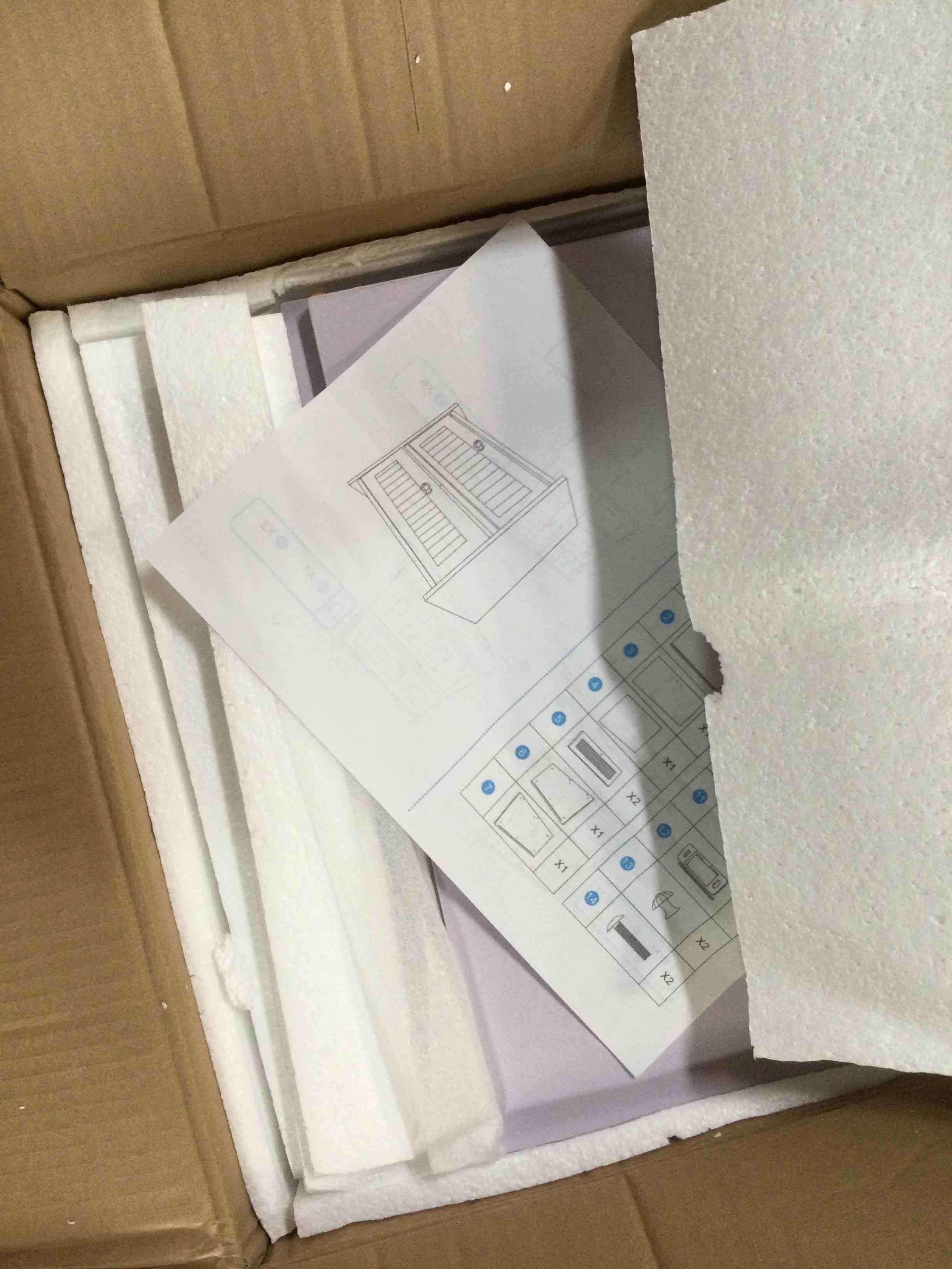 https://s3.amazonaws.com/lotting-images-prod/bidfta/PNK2055768_1741803693618.jpeg