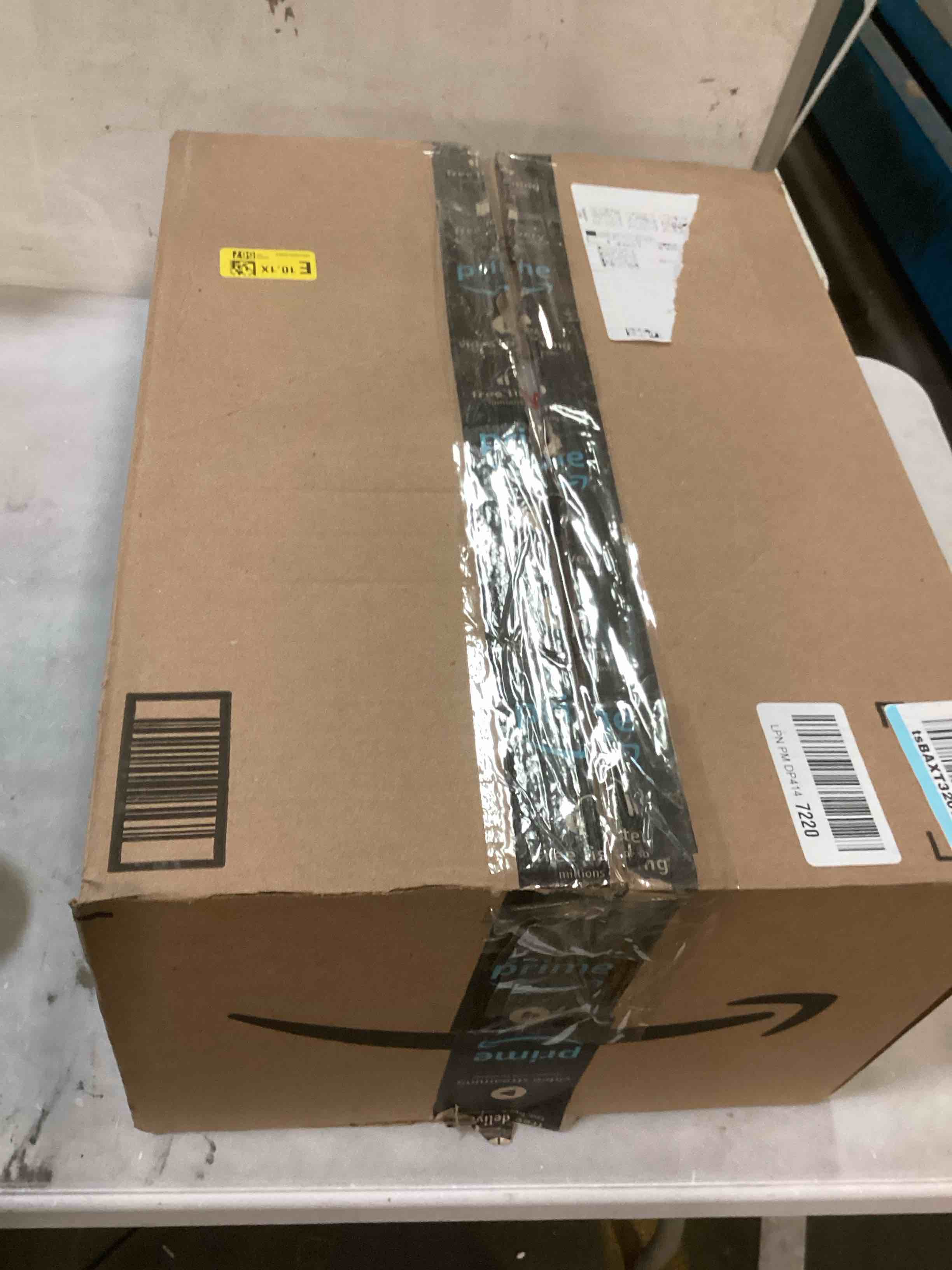 https://s3.amazonaws.com/lotting-images-prod/bidfta/PNK2056305_1738341692569.jpeg