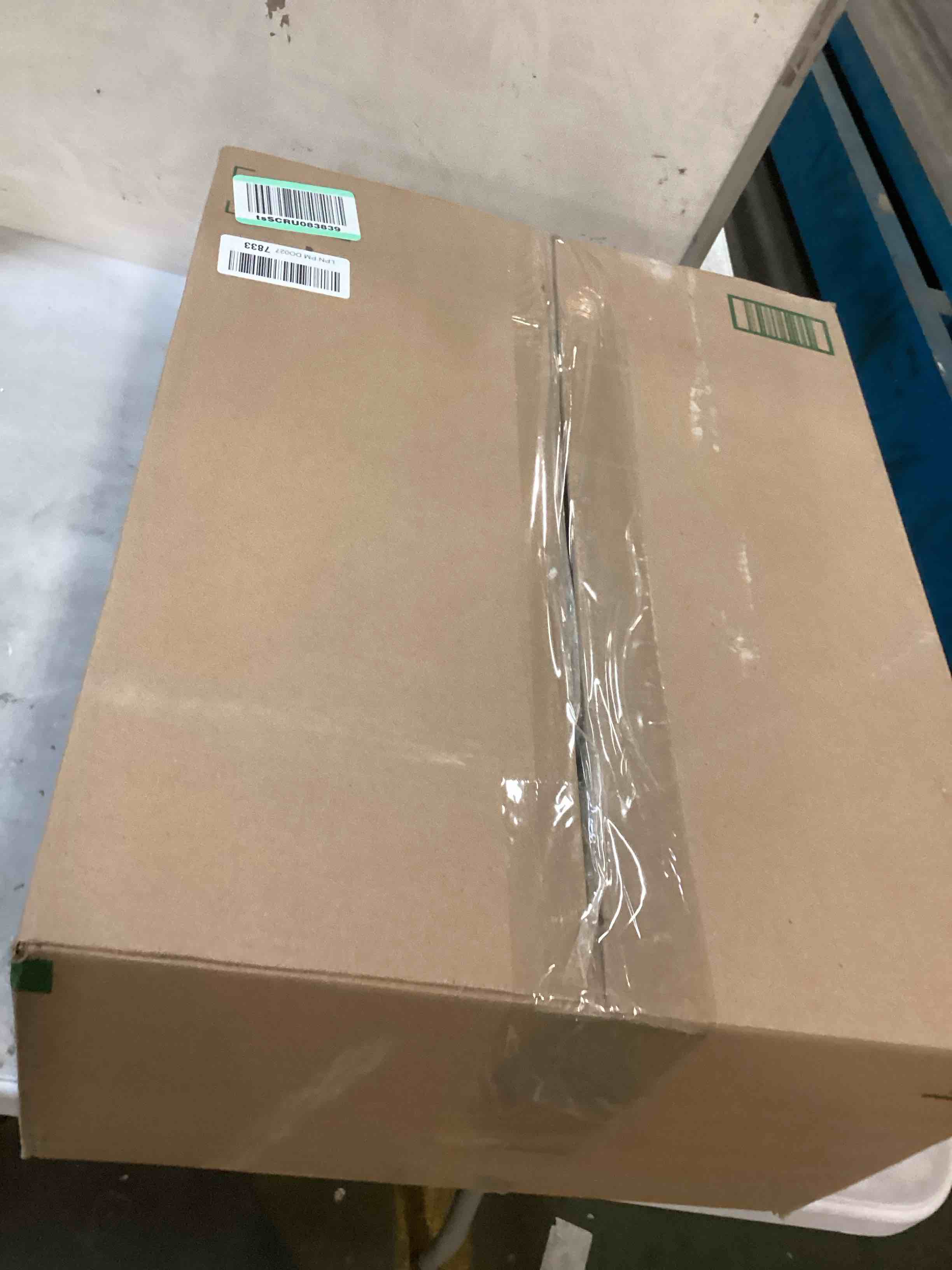 https://s3.amazonaws.com/lotting-images-prod/bidfta/PNK2056308_1738341957520.jpeg