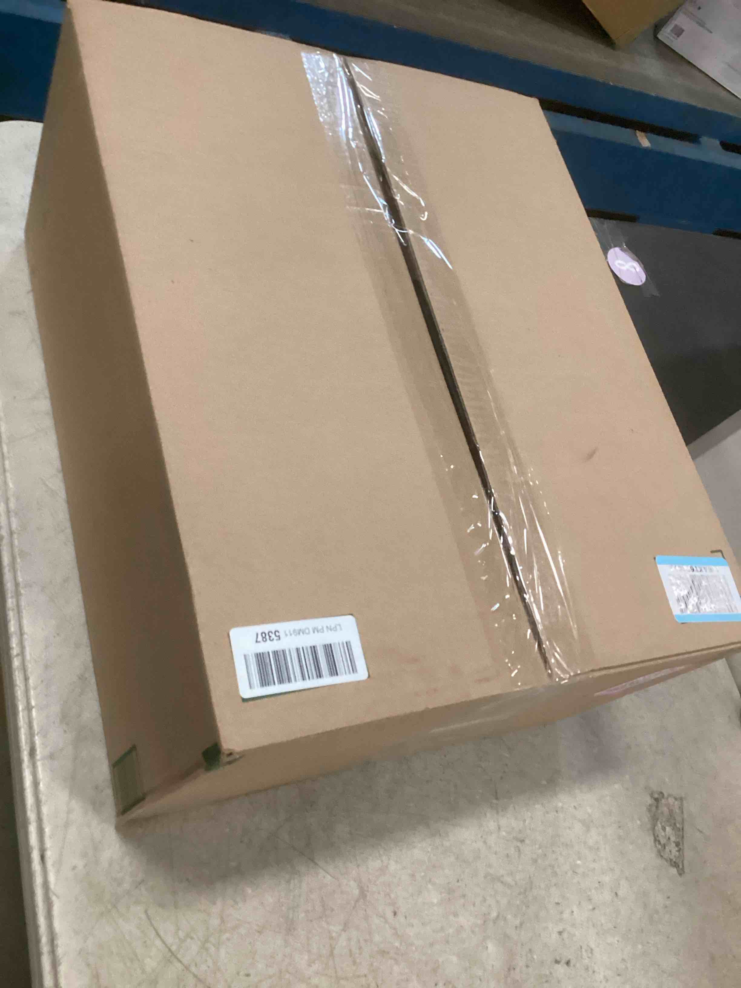 https://s3.amazonaws.com/lotting-images-prod/bidfta/PNK2058561_1739453288485.jpeg