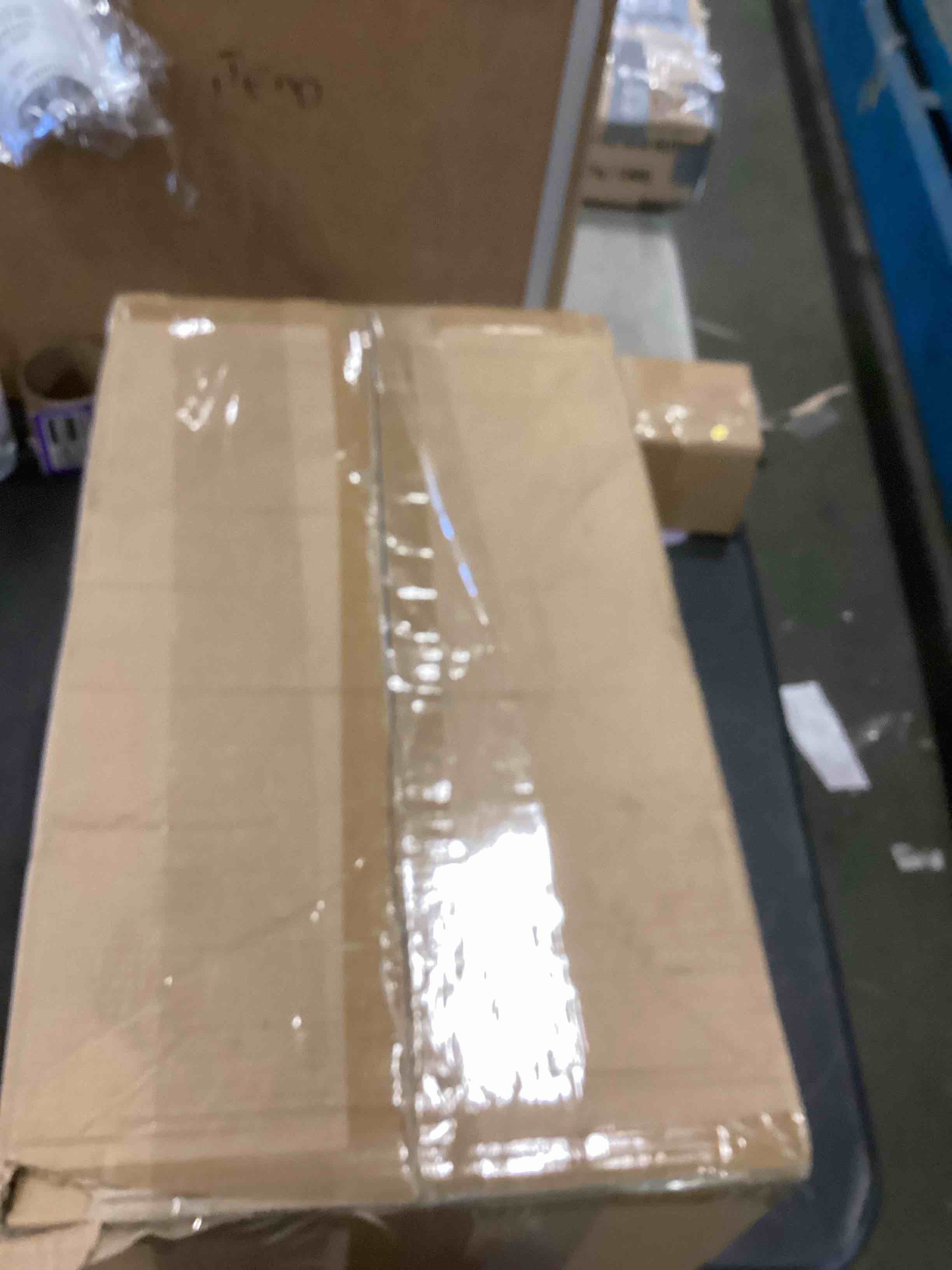 https://s3.amazonaws.com/lotting-images-prod/bidfta/PNK2059039_1737401715537.jpeg
