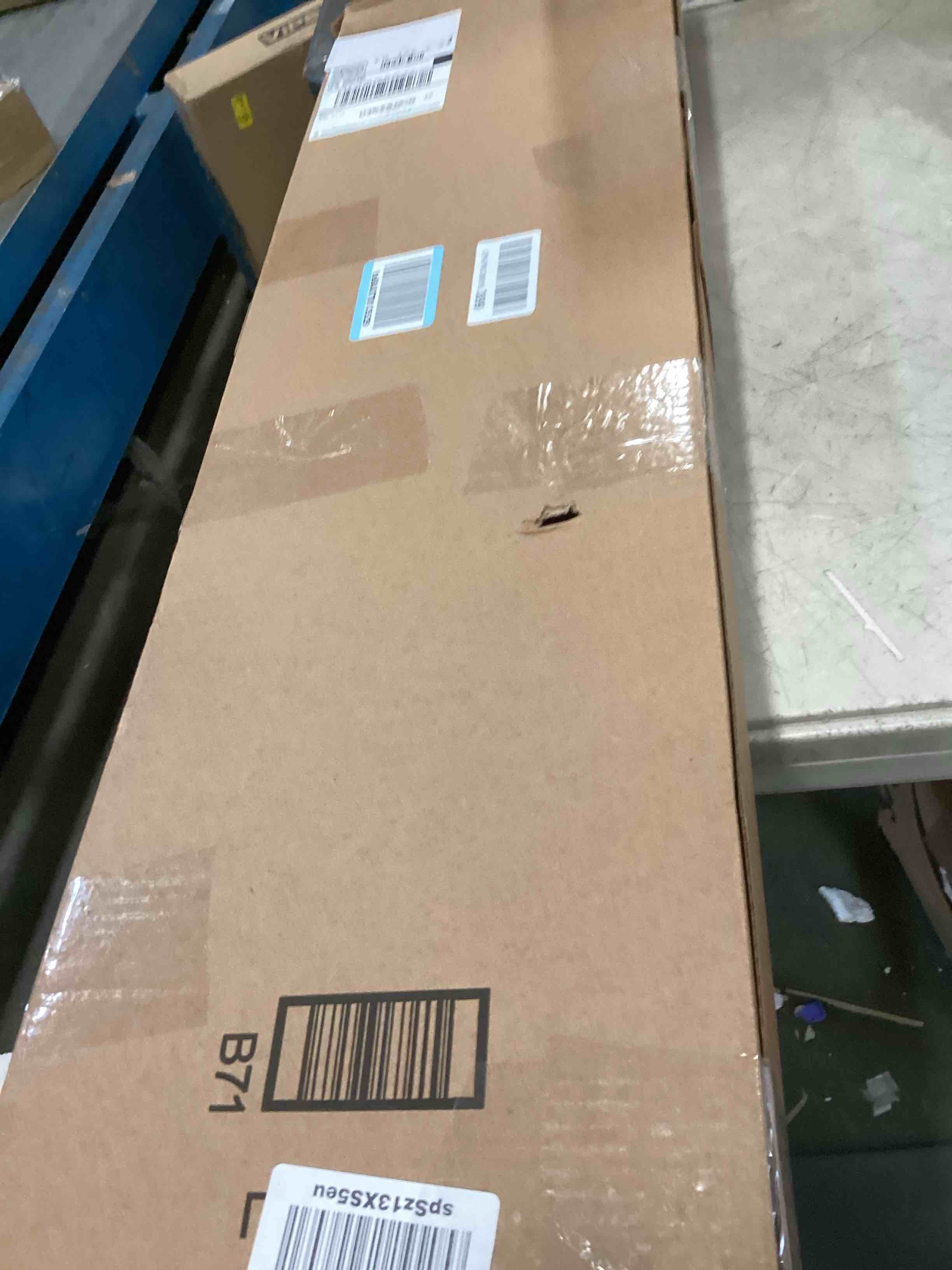 https://s3.amazonaws.com/lotting-images-prod/bidfta/PNK2059302_1737478856686.jpeg