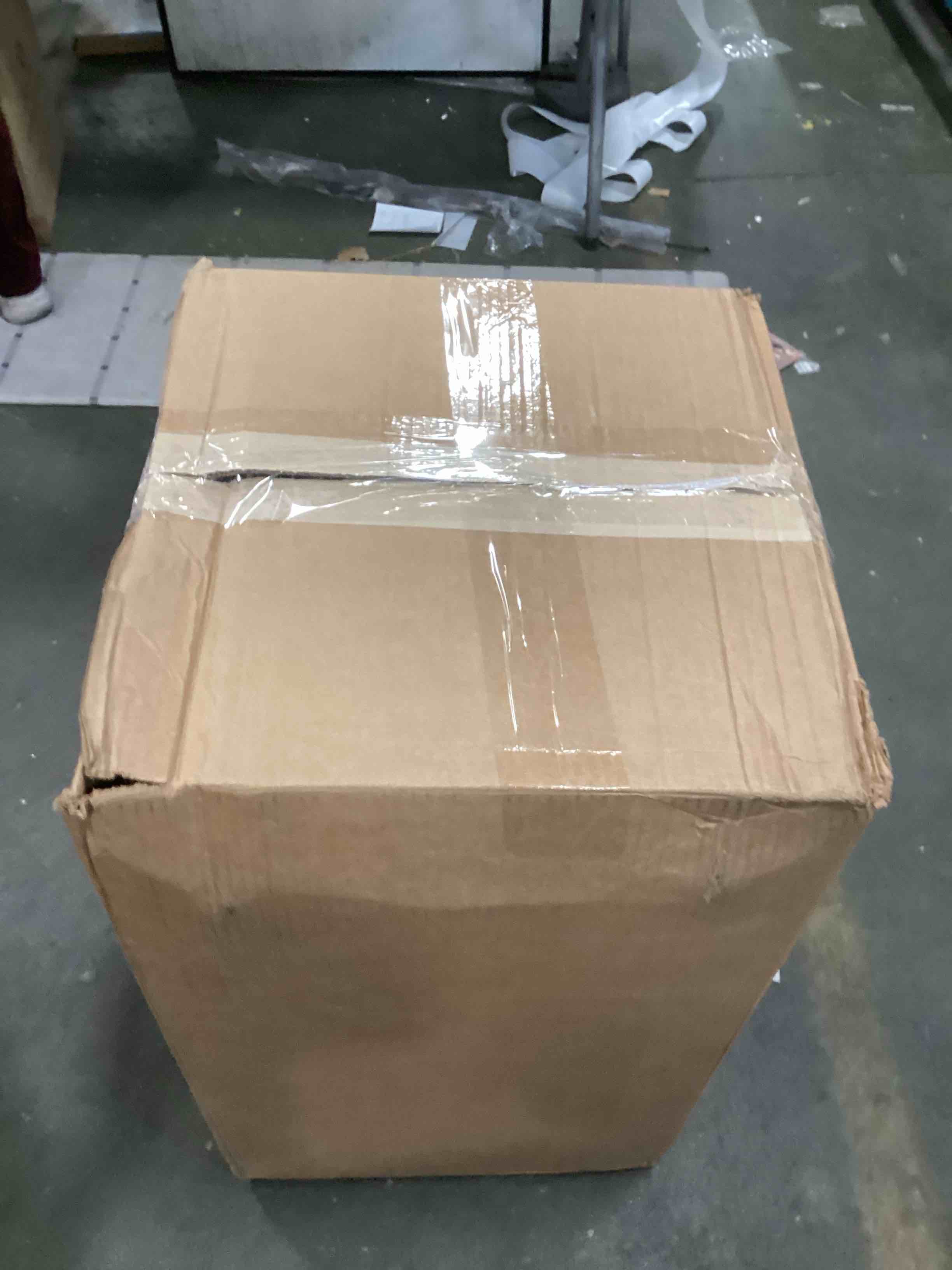 https://s3.amazonaws.com/lotting-images-prod/bidfta/PNK2059353_1737485799660.jpeg
