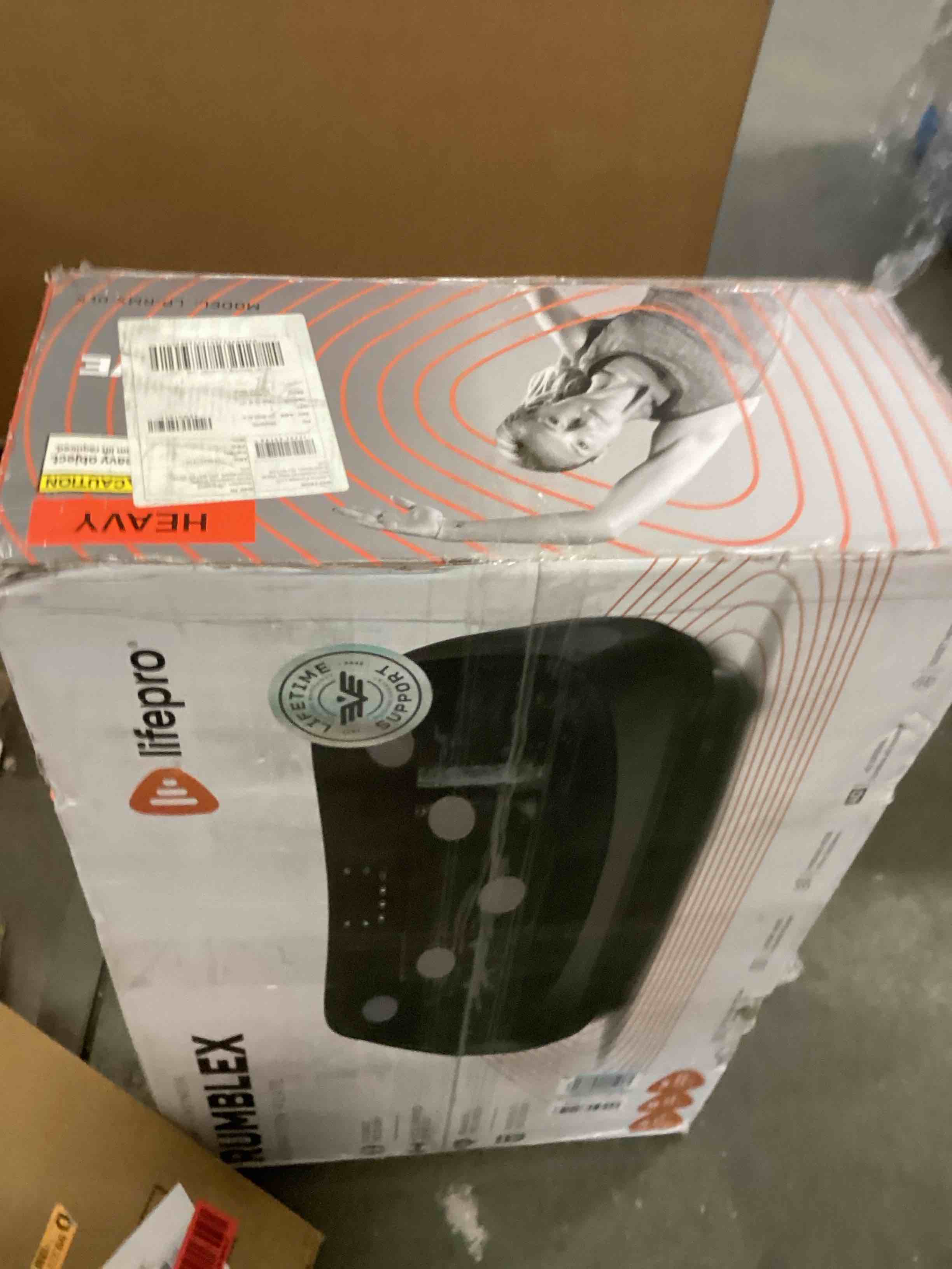 https://s3.amazonaws.com/lotting-images-prod/bidfta/PNK2059361_1737486689359.jpeg