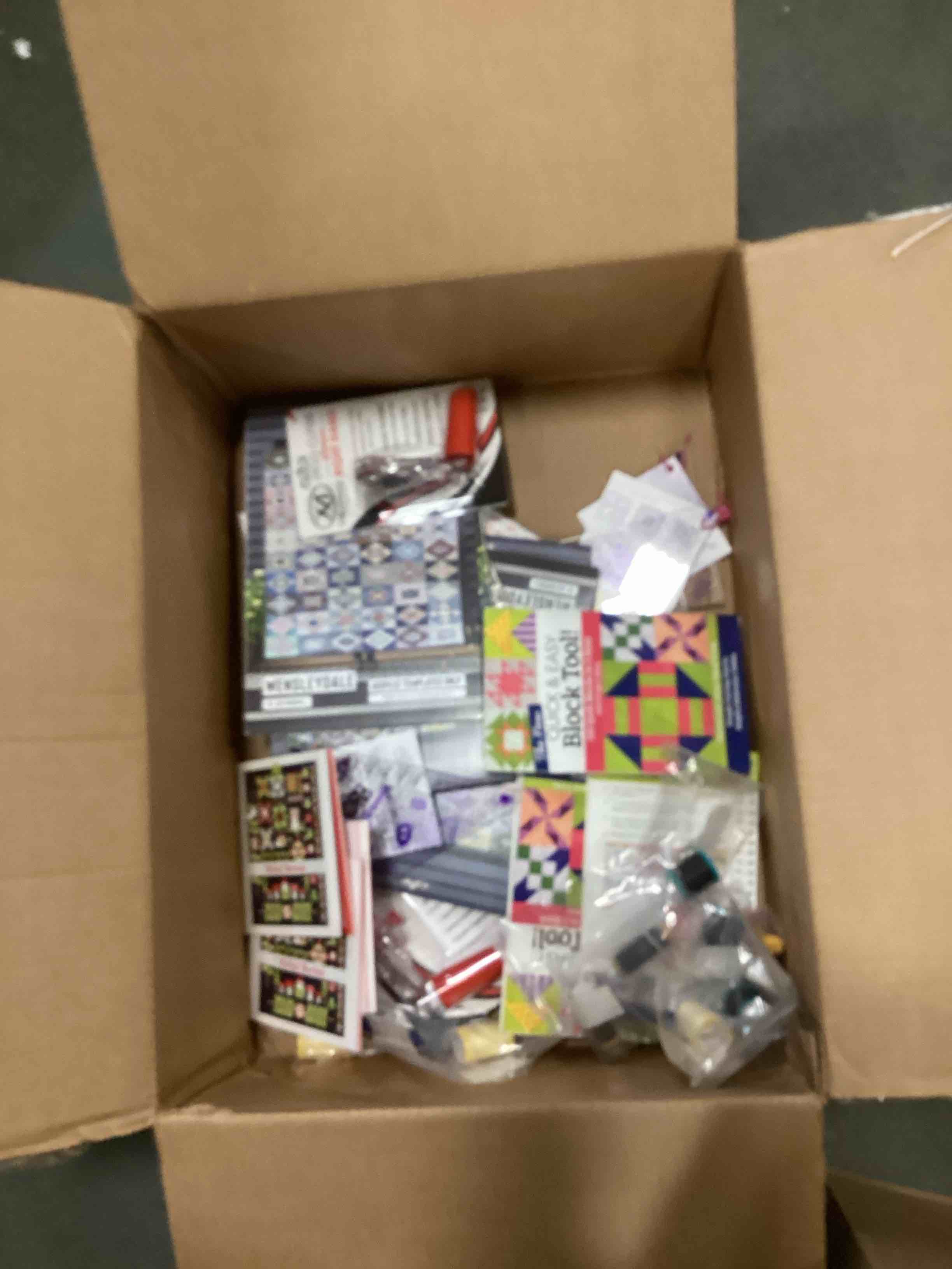 Various sewing products Brands, style and size