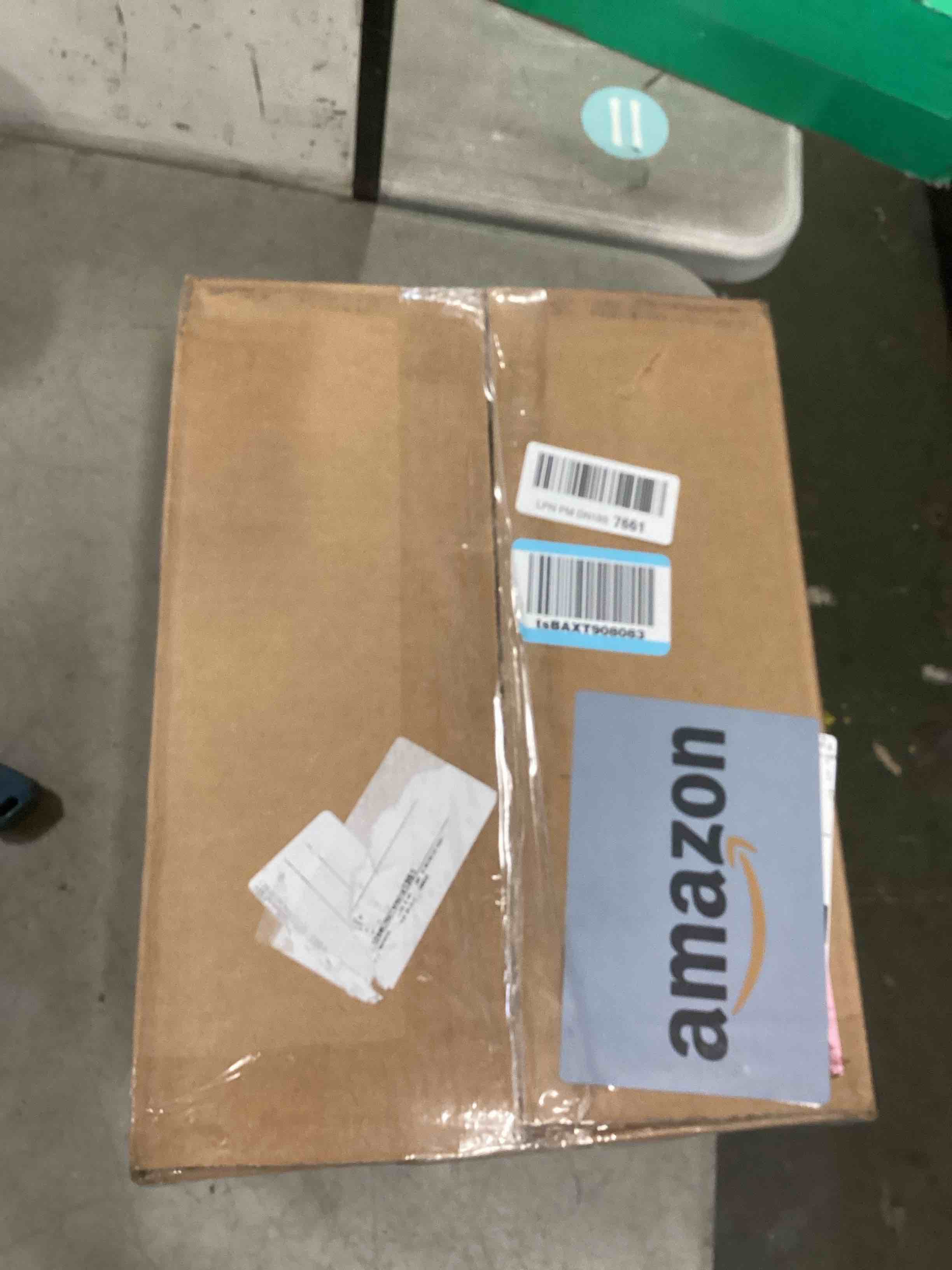 https://s3.amazonaws.com/lotting-images-prod/bidfta/PNK2059561_1737561991604.jpeg