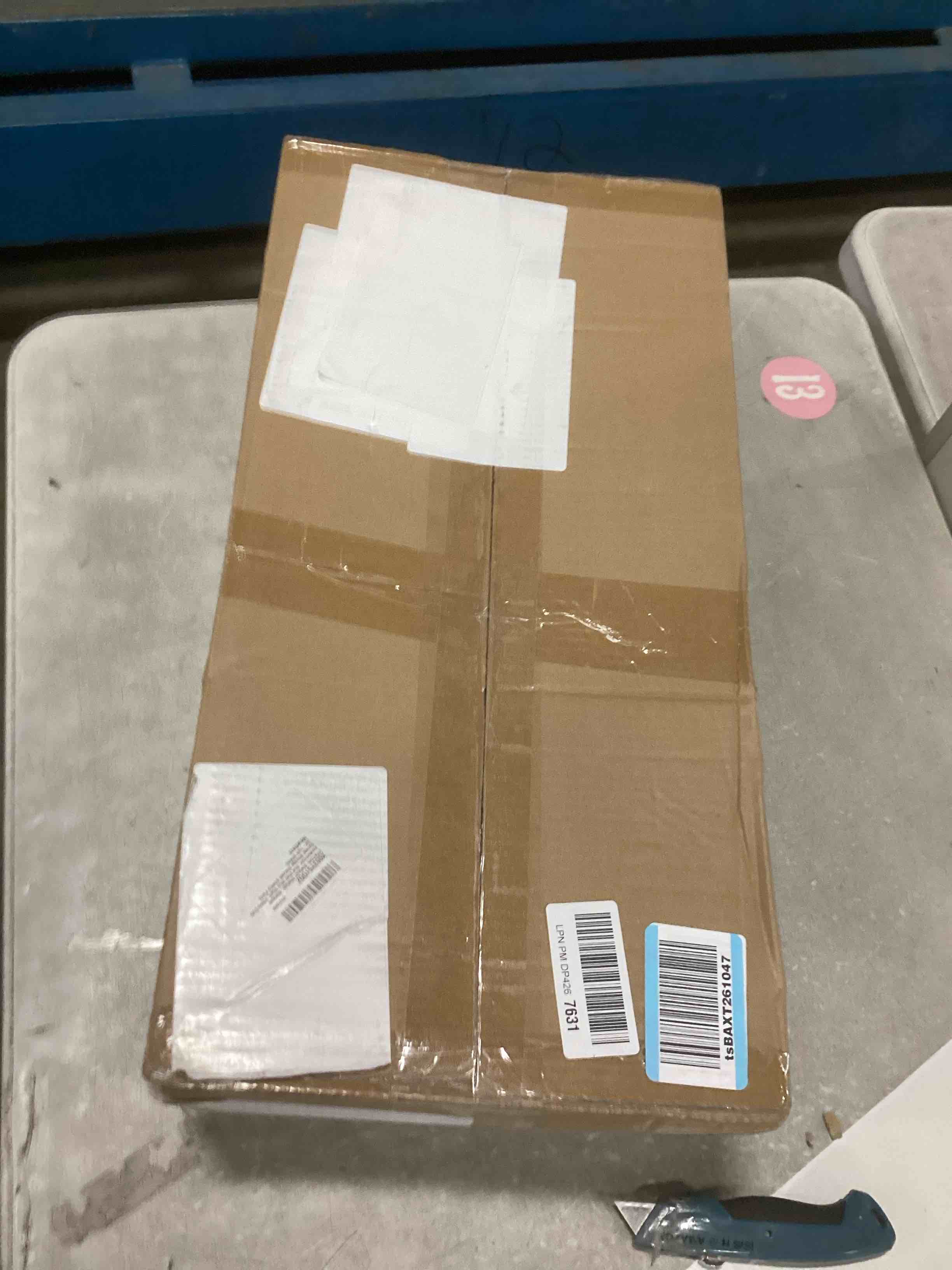 https://s3.amazonaws.com/lotting-images-prod/bidfta/PNK2060377_1737982893796.jpeg