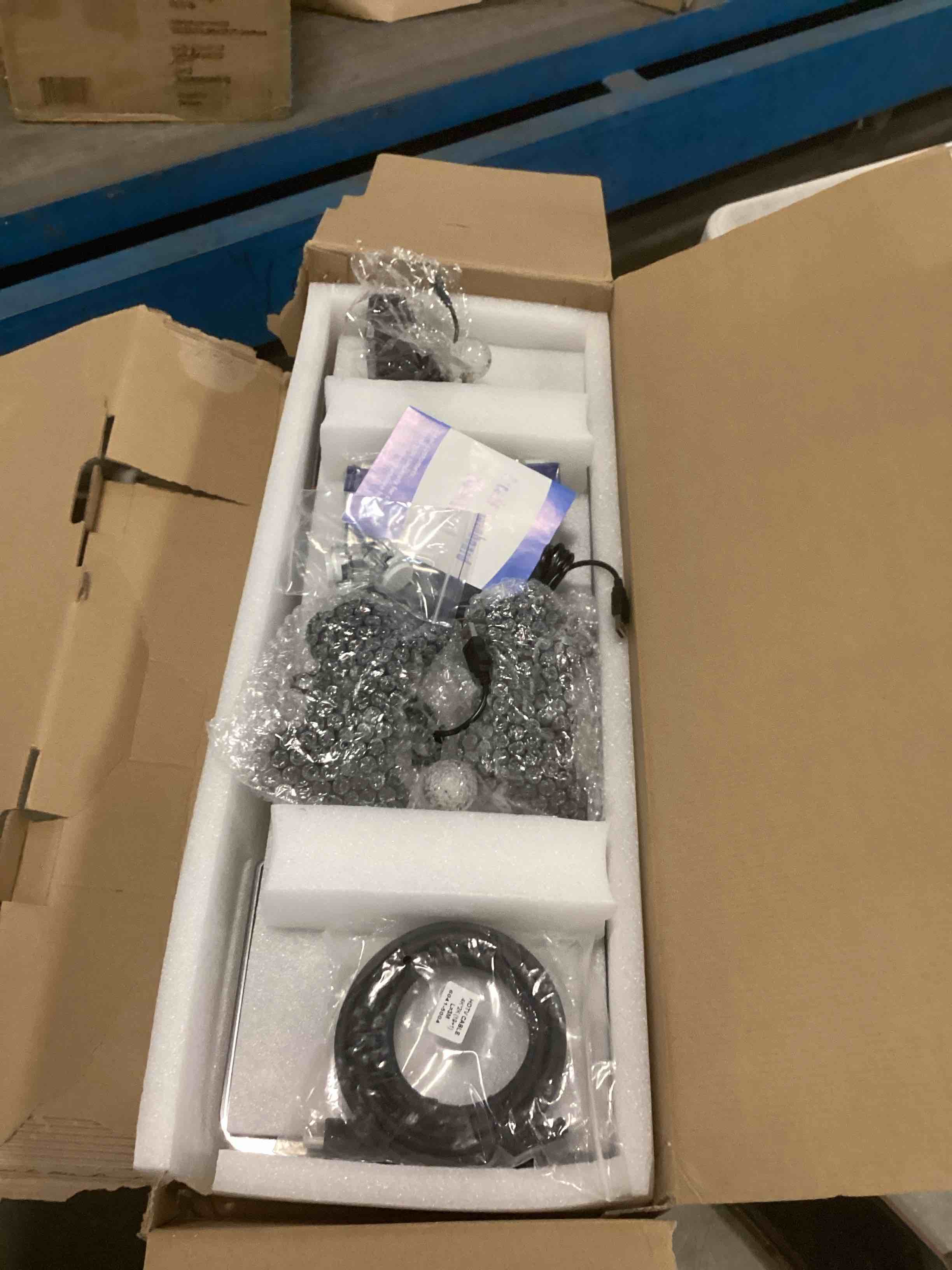 https://s3.amazonaws.com/lotting-images-prod/bidfta/PNK2060408_1737986678603.jpeg
