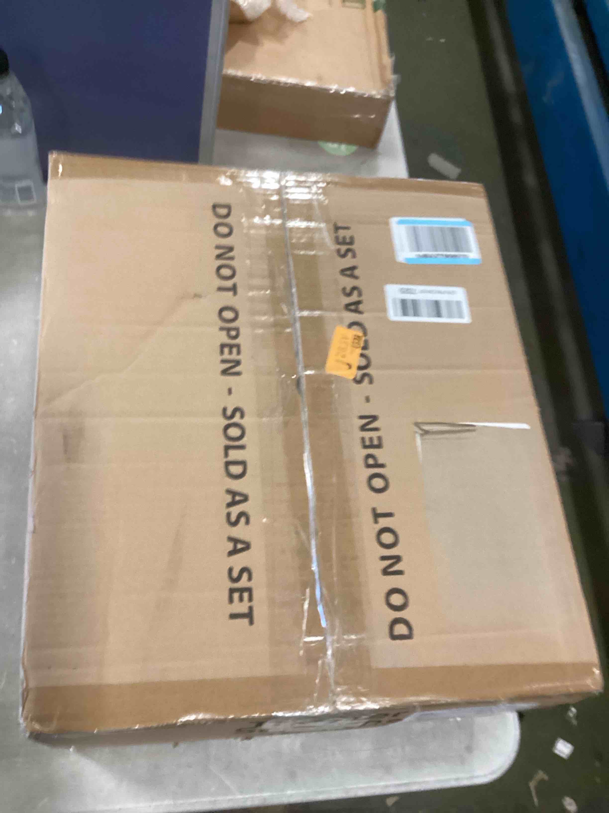 https://s3.amazonaws.com/lotting-images-prod/bidfta/PNK2060753_1738079736997.jpeg