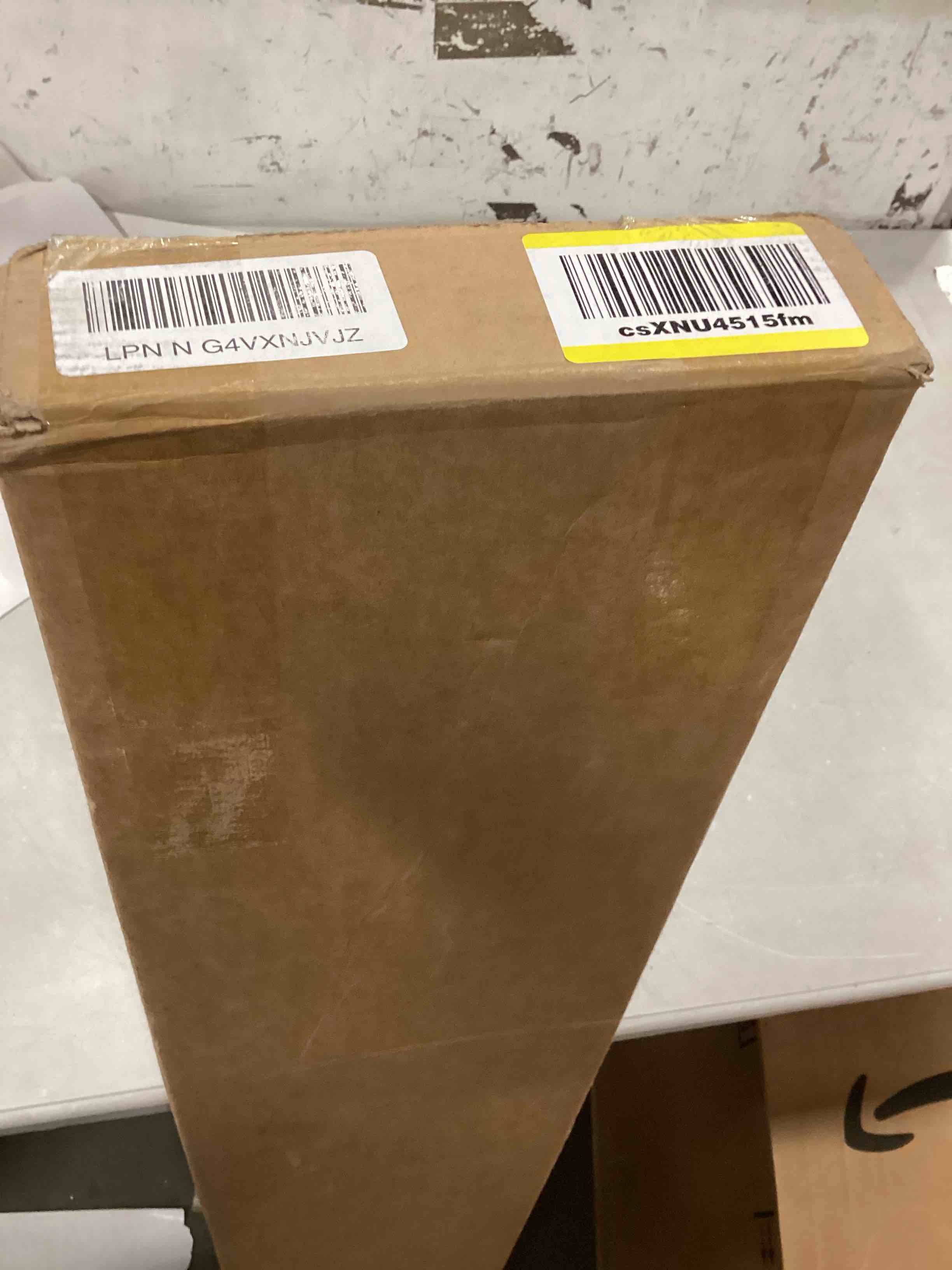 AUXKO Retractable Cargo Cover for Dodge Durango 2011-2025, Trunk Cover Luggage Security Shade Cover for Durango Shielding Anti-Peeping Luggage Privacy Screen, Carbon Fiber(Install on 3rd Row Position)