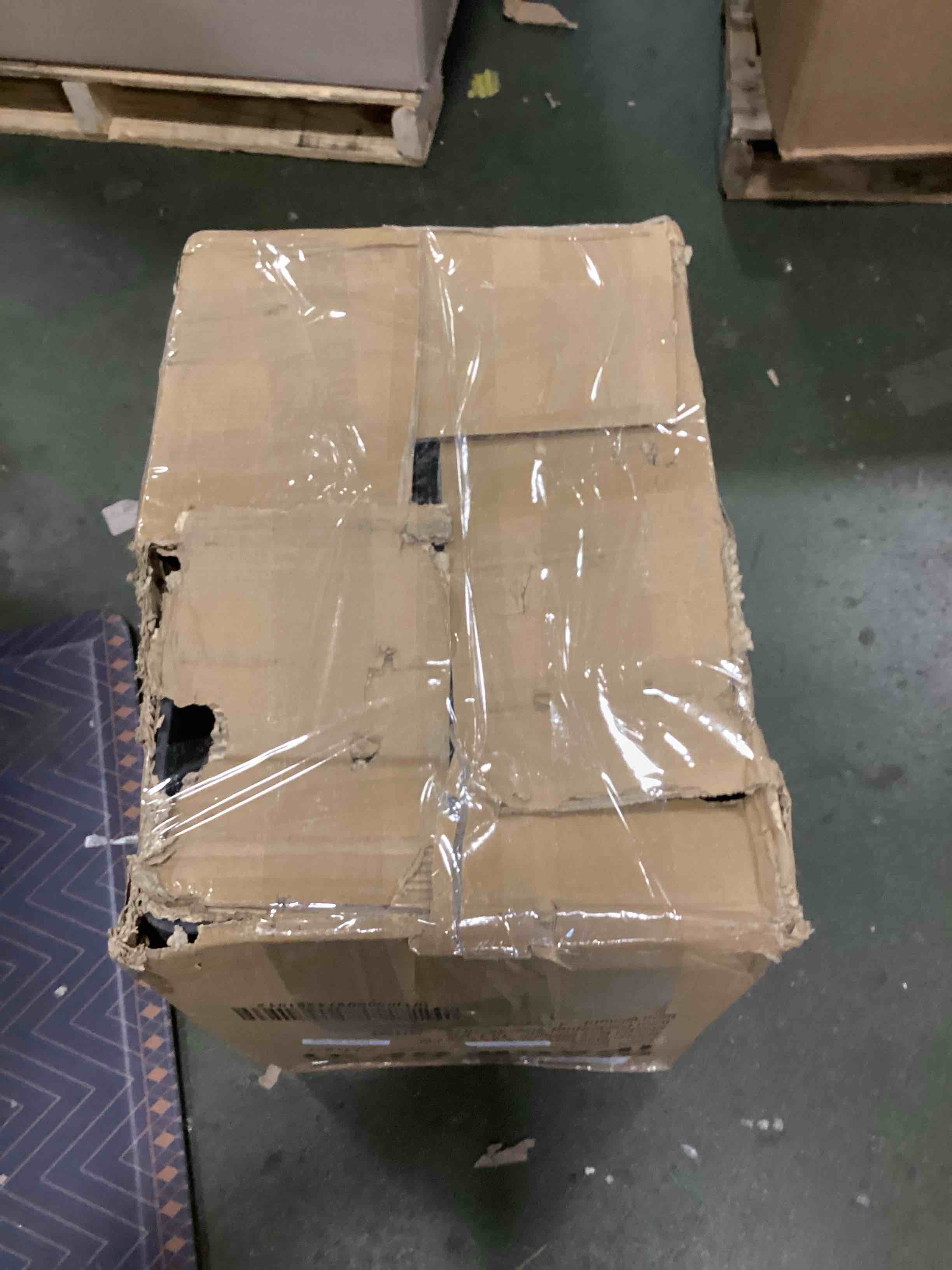 https://s3.amazonaws.com/lotting-images-prod/bidfta/PNK2061518_1738357278315.jpeg