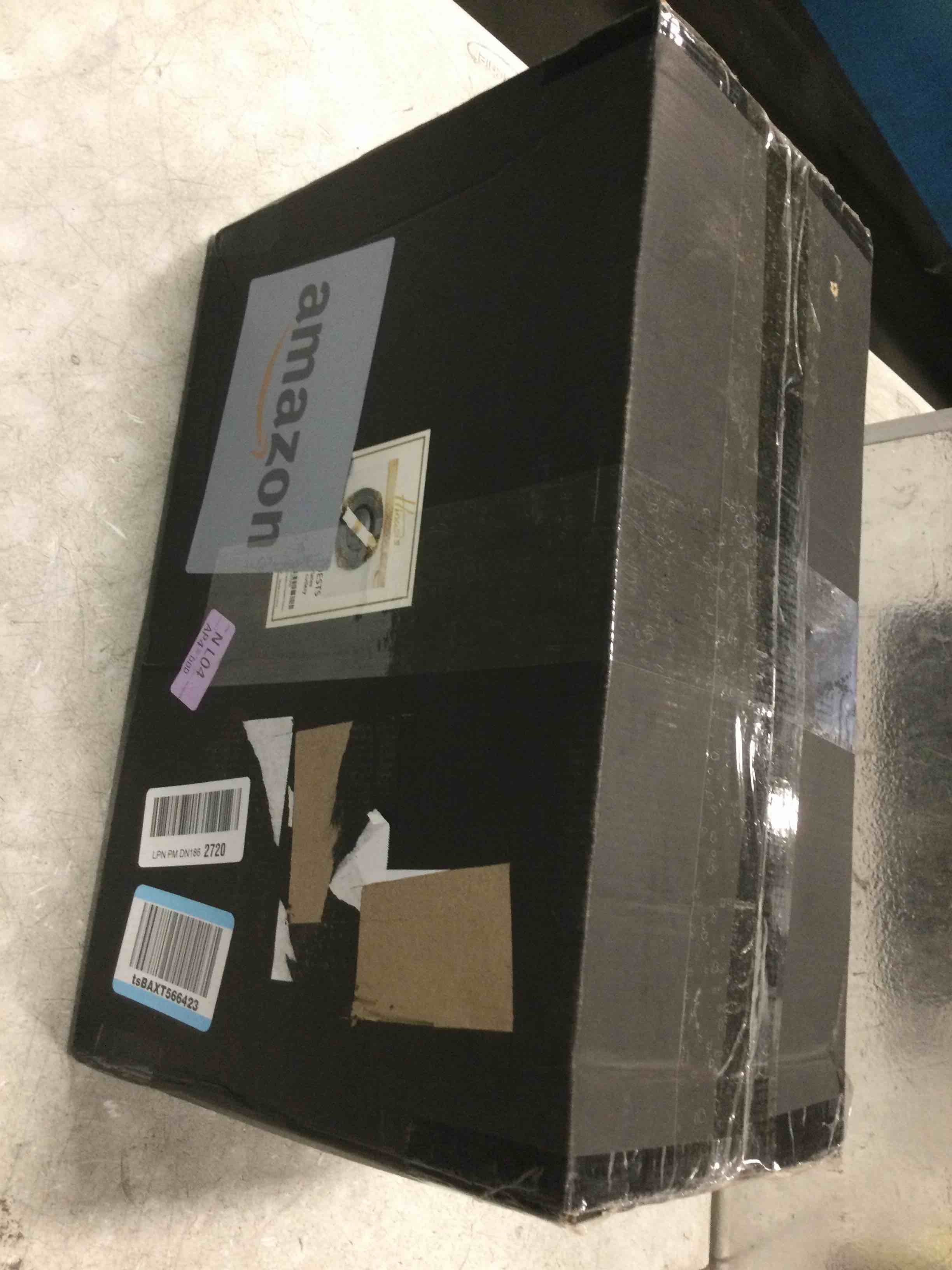 https://s3.amazonaws.com/lotting-images-prod/bidfta/PNK2062152_1737464503647.jpeg