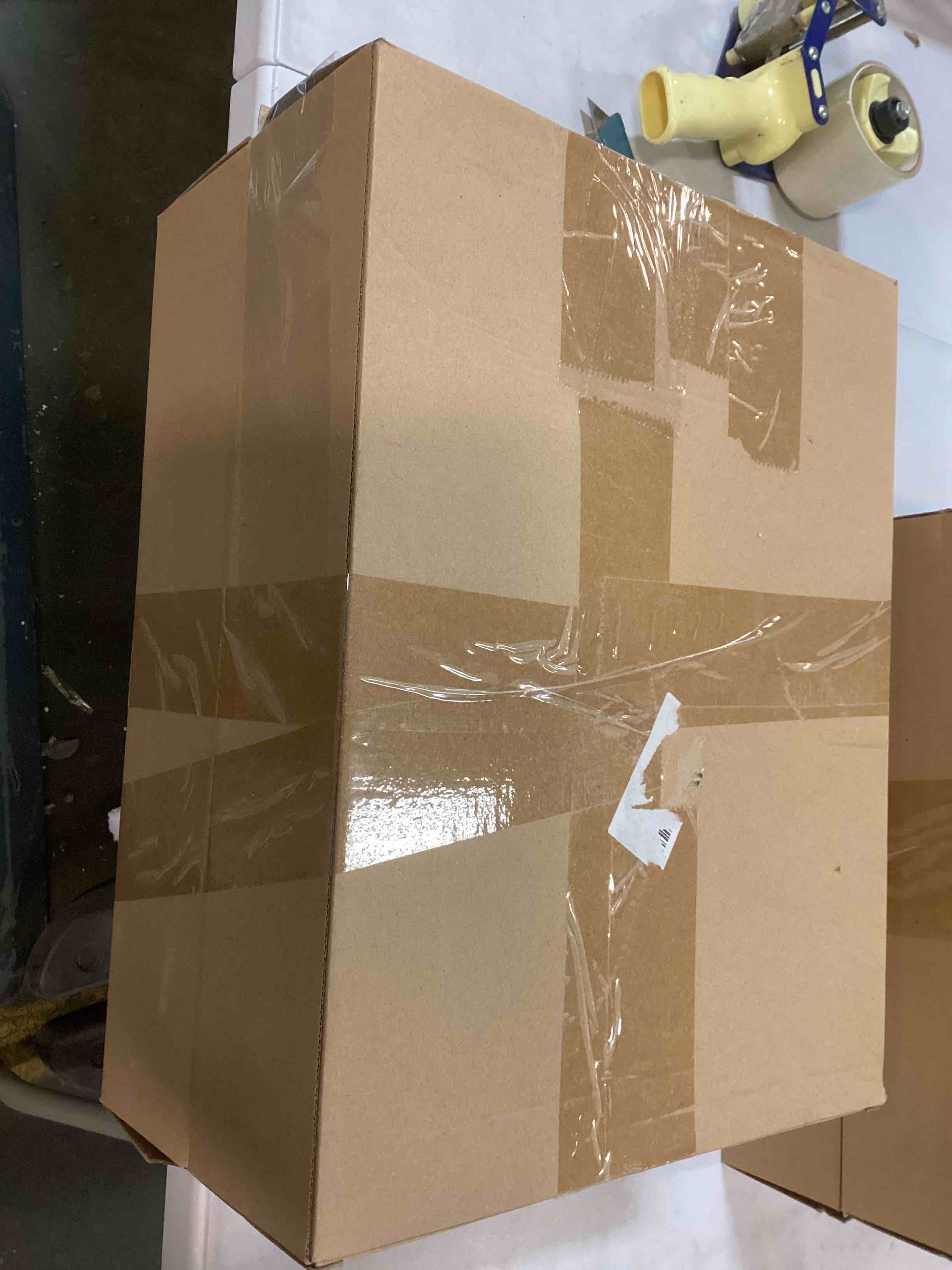 https://s3.amazonaws.com/lotting-images-prod/bidfta/PNK2062680_1737571628371.jpeg