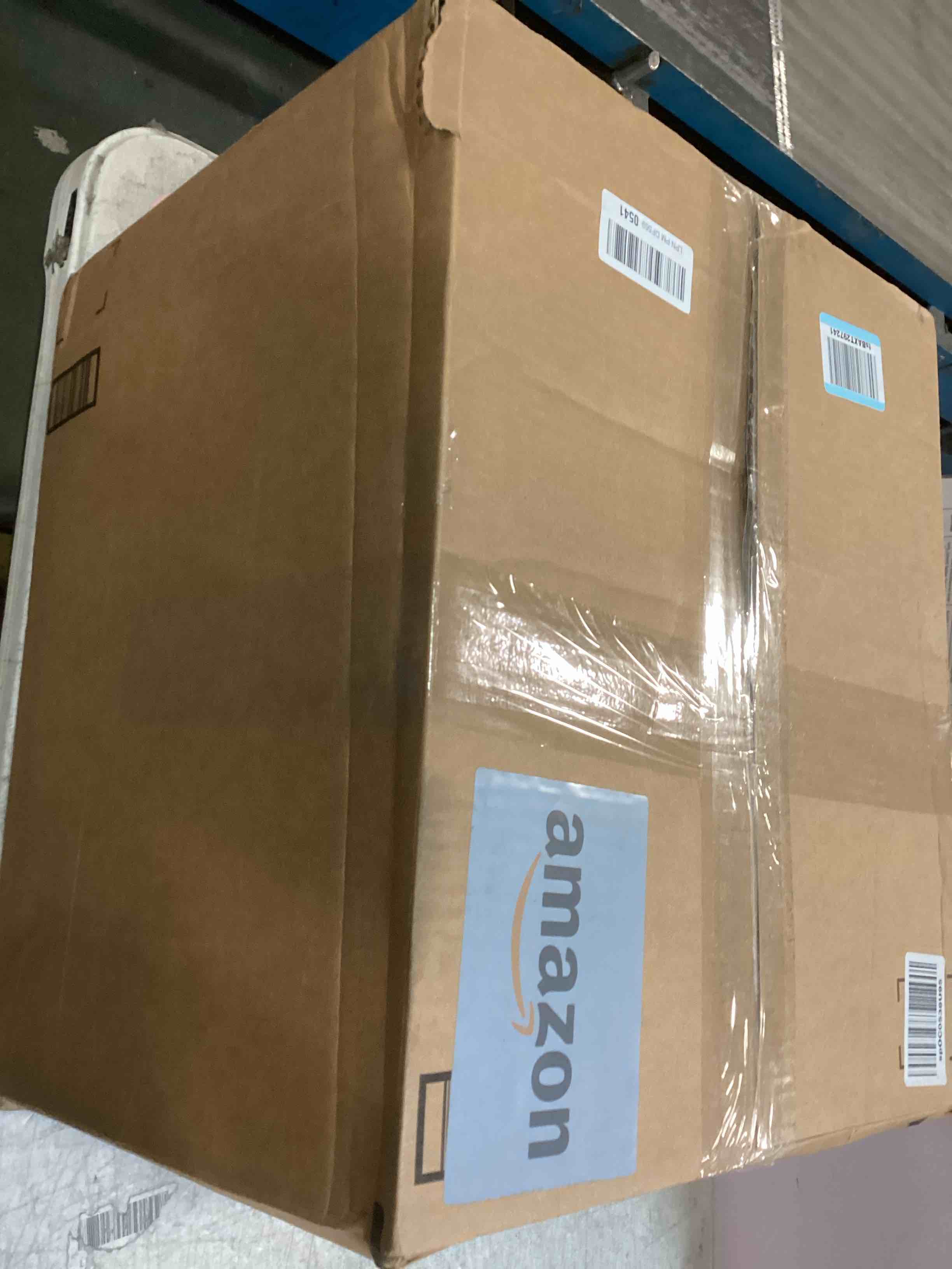https://s3.amazonaws.com/lotting-images-prod/bidfta/PNK2062954_1737636813598.jpeg
