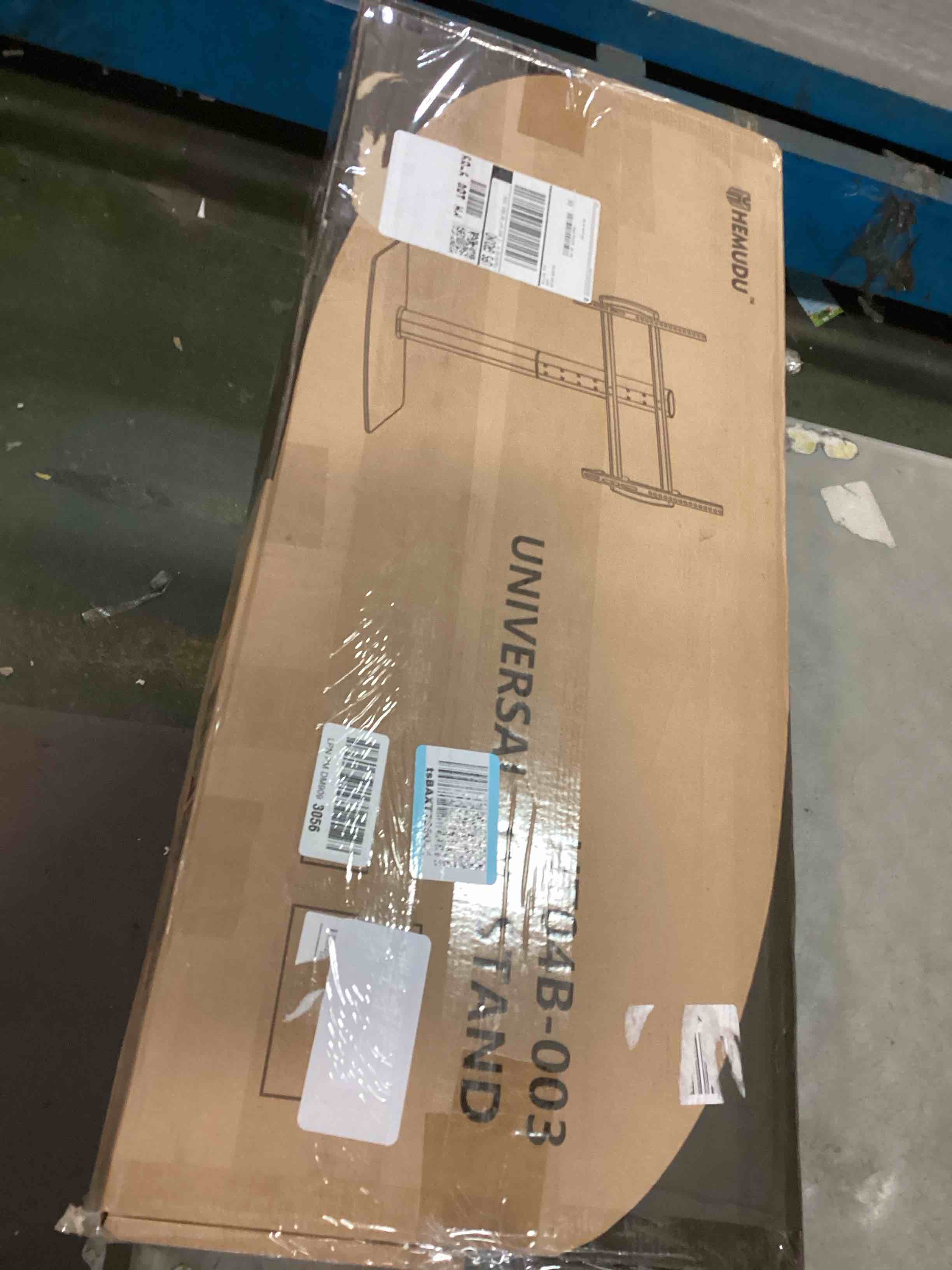 https://s3.amazonaws.com/lotting-images-prod/bidfta/PNK2063726_1738004301034.jpeg