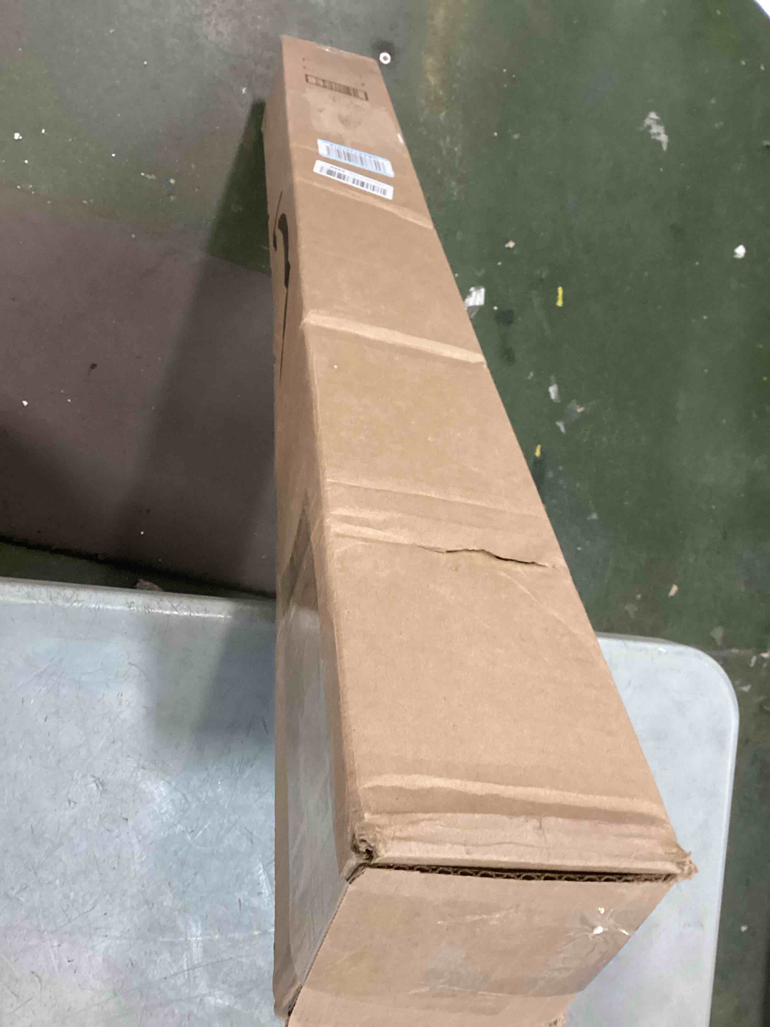 https://s3.amazonaws.com/lotting-images-prod/bidfta/PNK2063778_1738010101047.jpeg