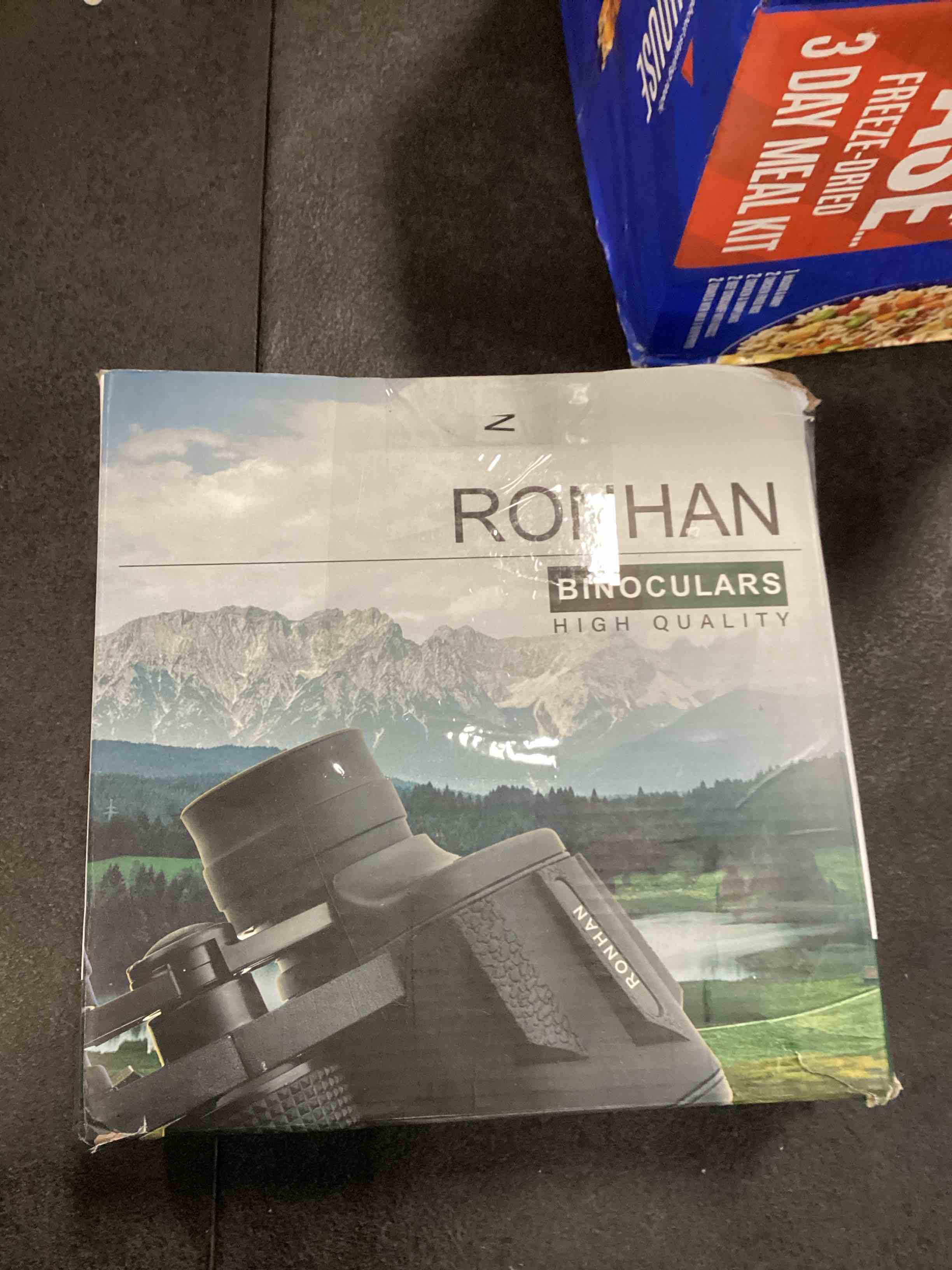 https://s3.amazonaws.com/lotting-images-prod/bidfta/PNK2064882_1738600404911.jpeg