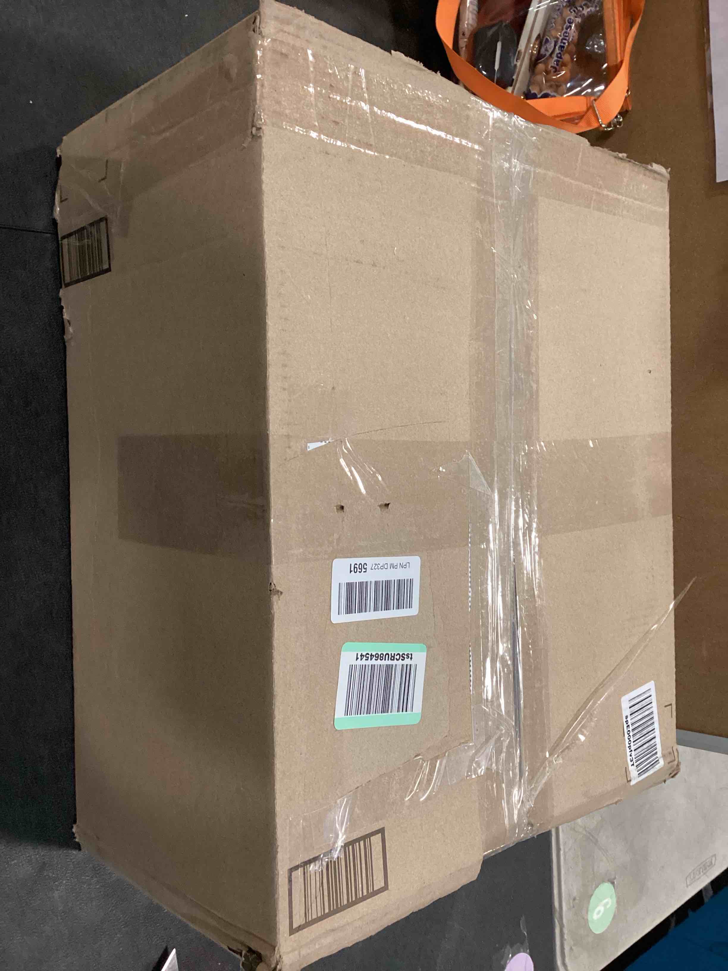 https://s3.amazonaws.com/lotting-images-prod/bidfta/PNK2064931_1738607591984.jpeg