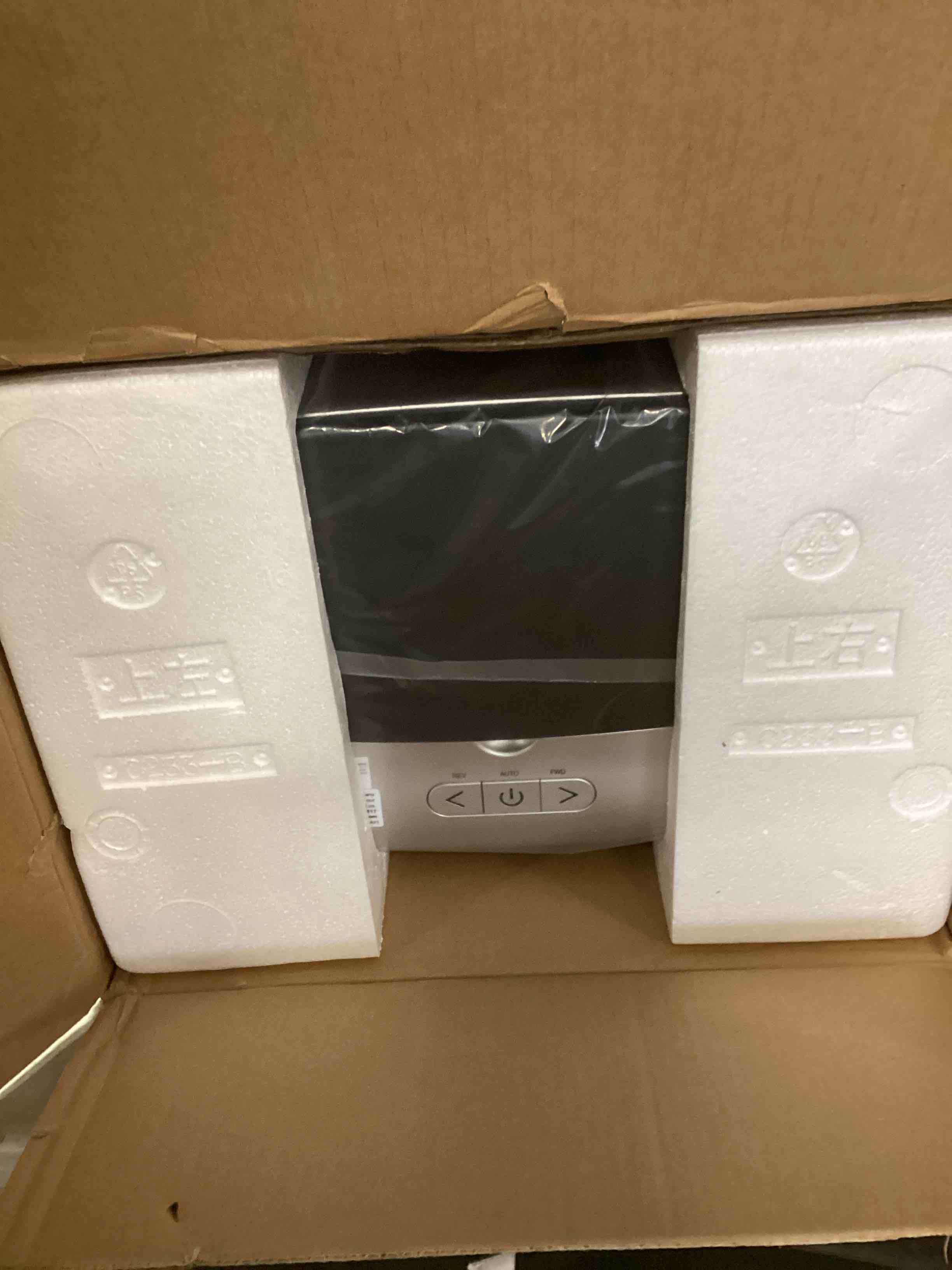 https://s3.amazonaws.com/lotting-images-prod/bidfta/PNK2065340_1736958592668.jpeg