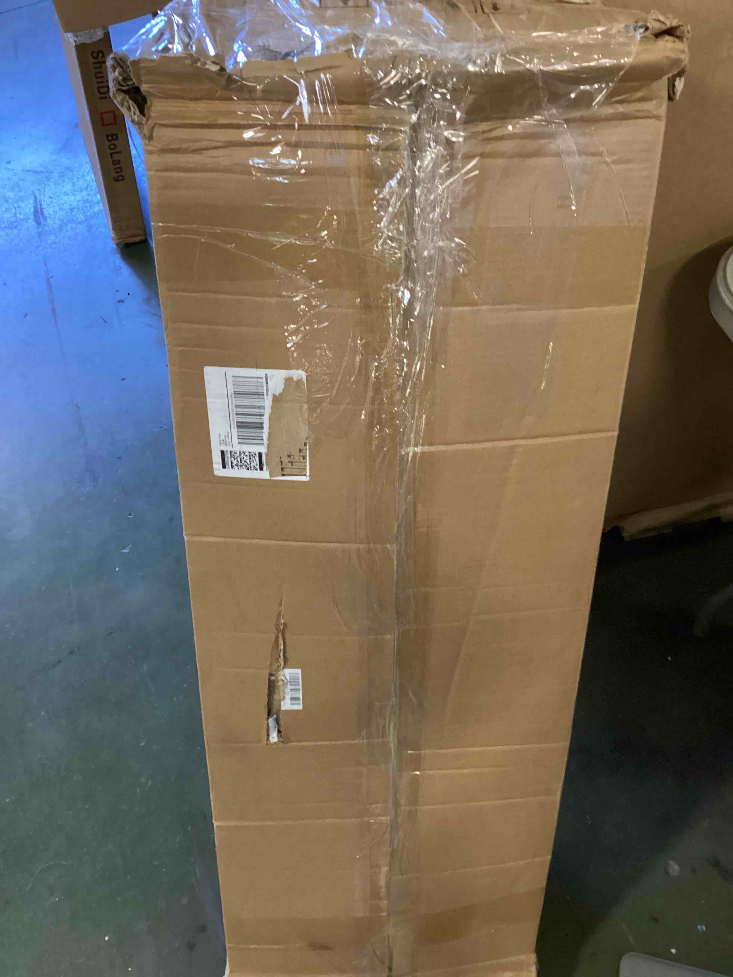 https://s3.amazonaws.com/lotting-images-prod/bidfta/PNK2065813_1737383618338.jpeg