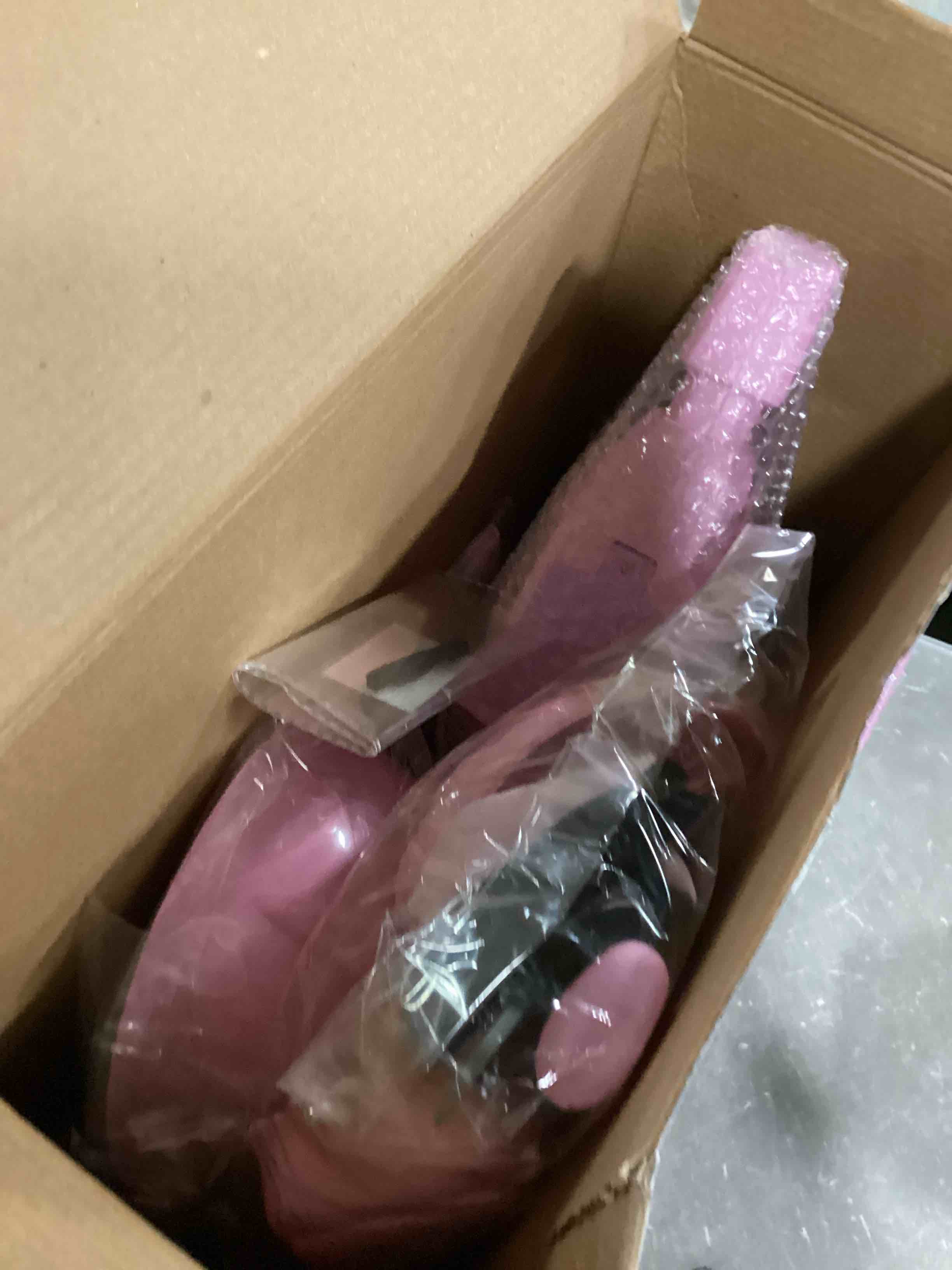 https://s3.amazonaws.com/lotting-images-prod/bidfta/PNK2066901_1738068461616.jpeg