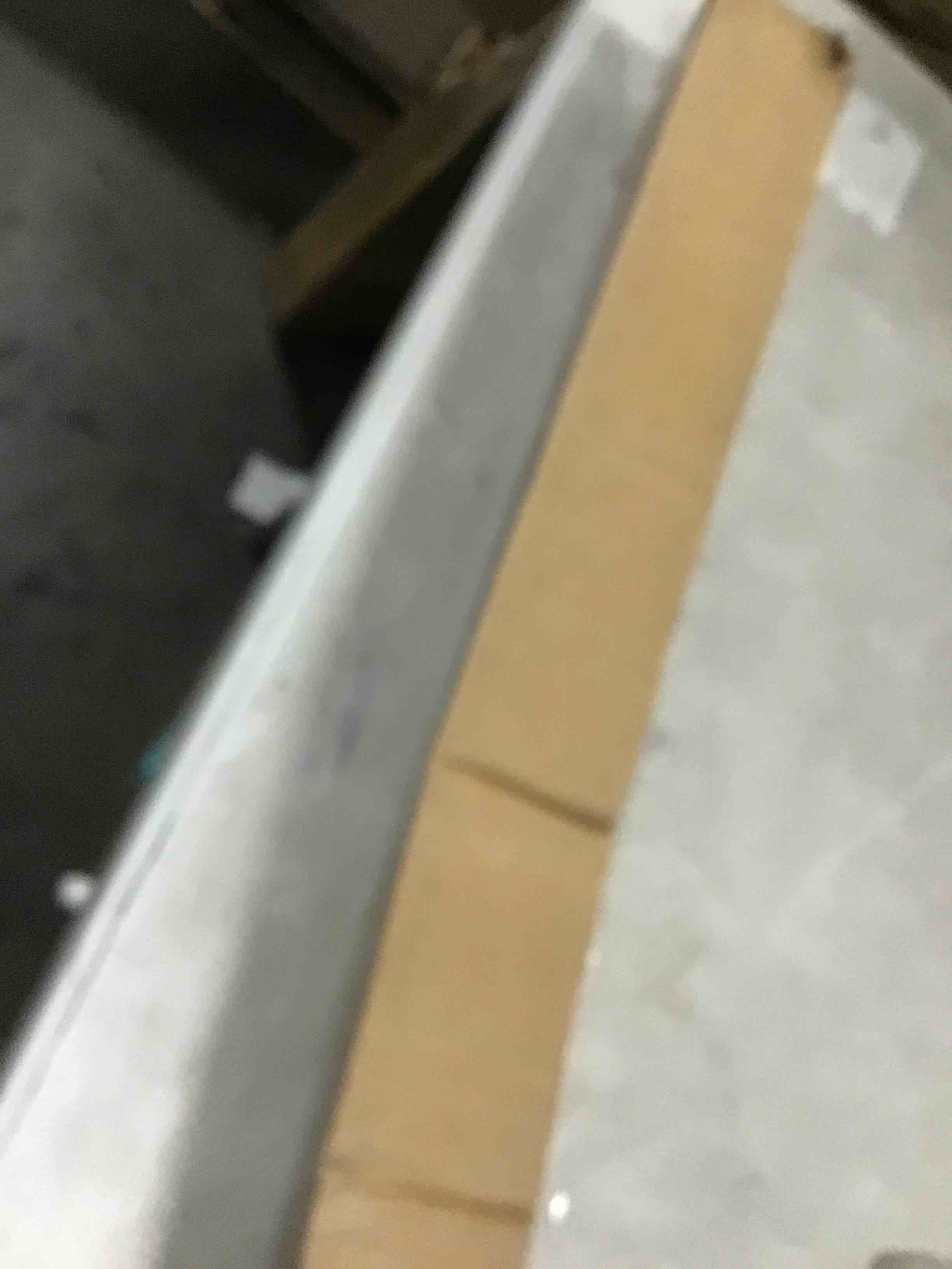 https://s3.amazonaws.com/lotting-images-prod/bidfta/PNK2068431_1738339509871.jpeg