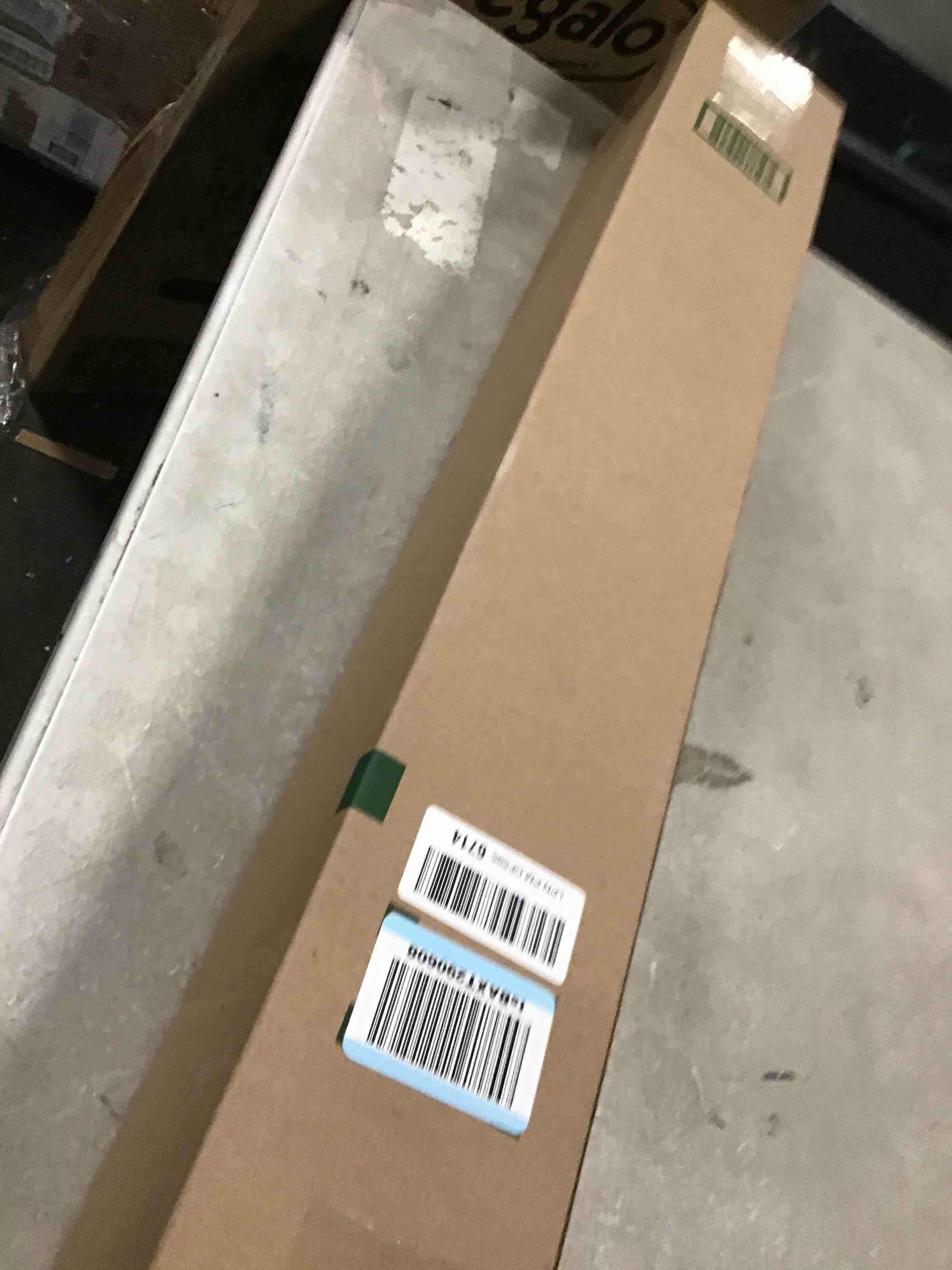 https://s3.amazonaws.com/lotting-images-prod/bidfta/PNK2068559_1738348443092.jpeg