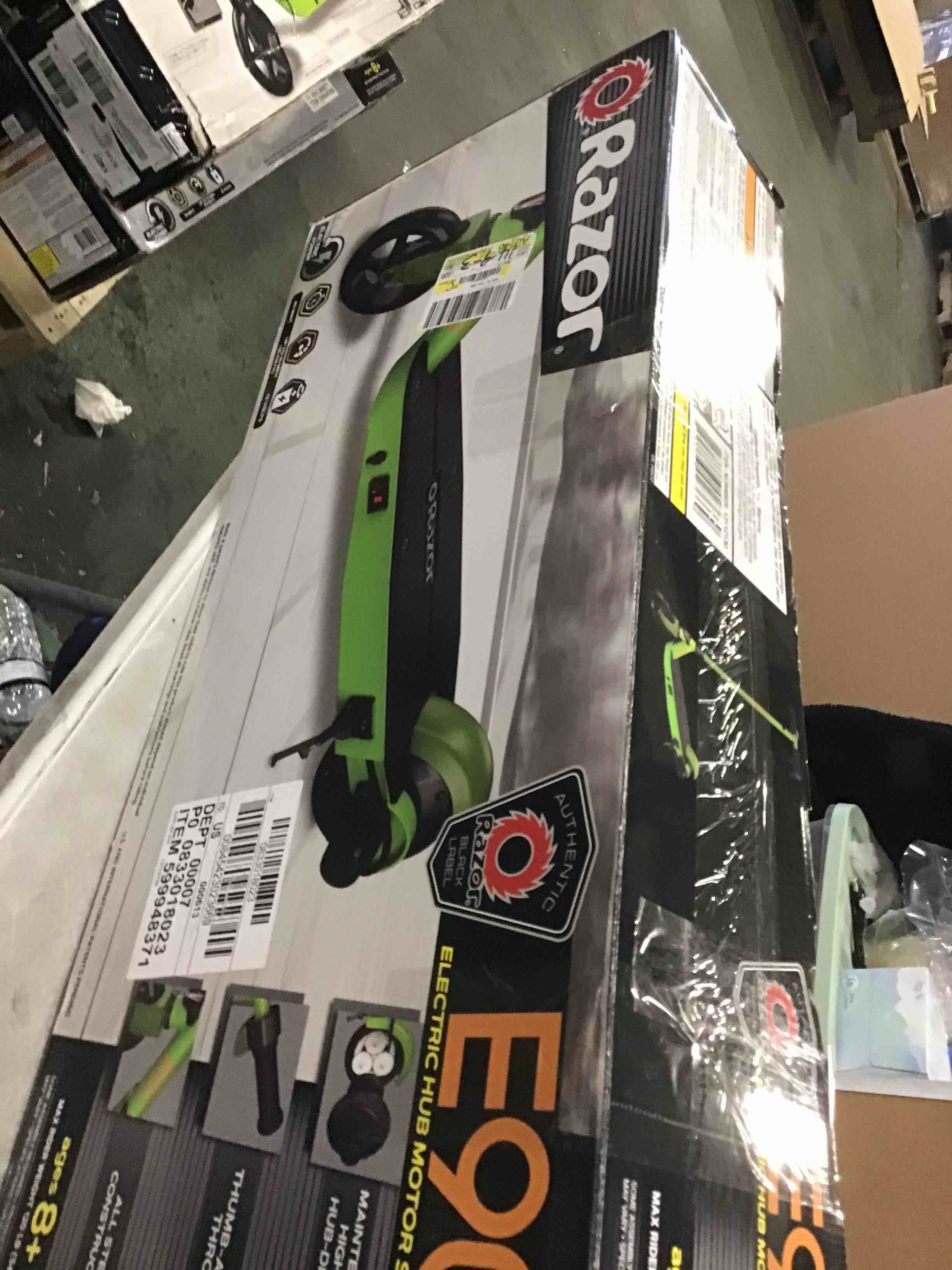 https://s3.amazonaws.com/lotting-images-prod/bidfta/PNK2068633_1738355722704.jpeg