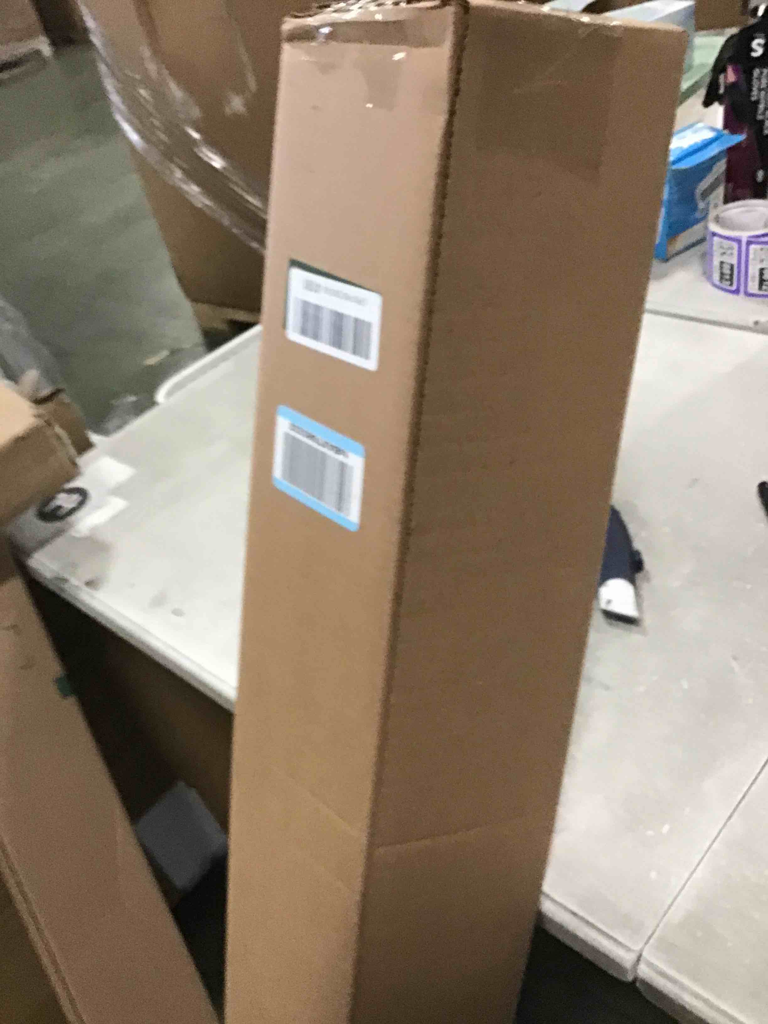 https://s3.amazonaws.com/lotting-images-prod/bidfta/PNK2068754_1738683814866.jpeg